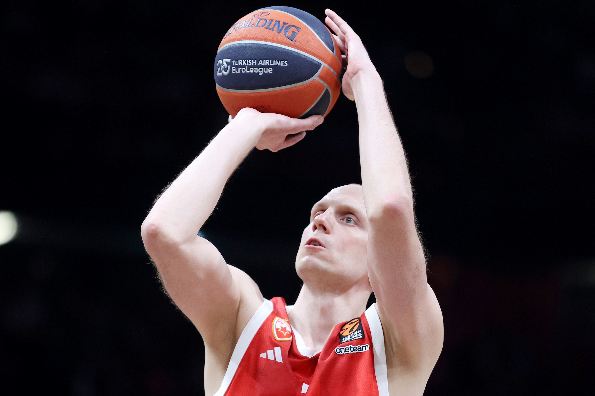 Olympiacos v Crvena Zvezda, Euroleague basketball, sezona 2024/2025, round 30