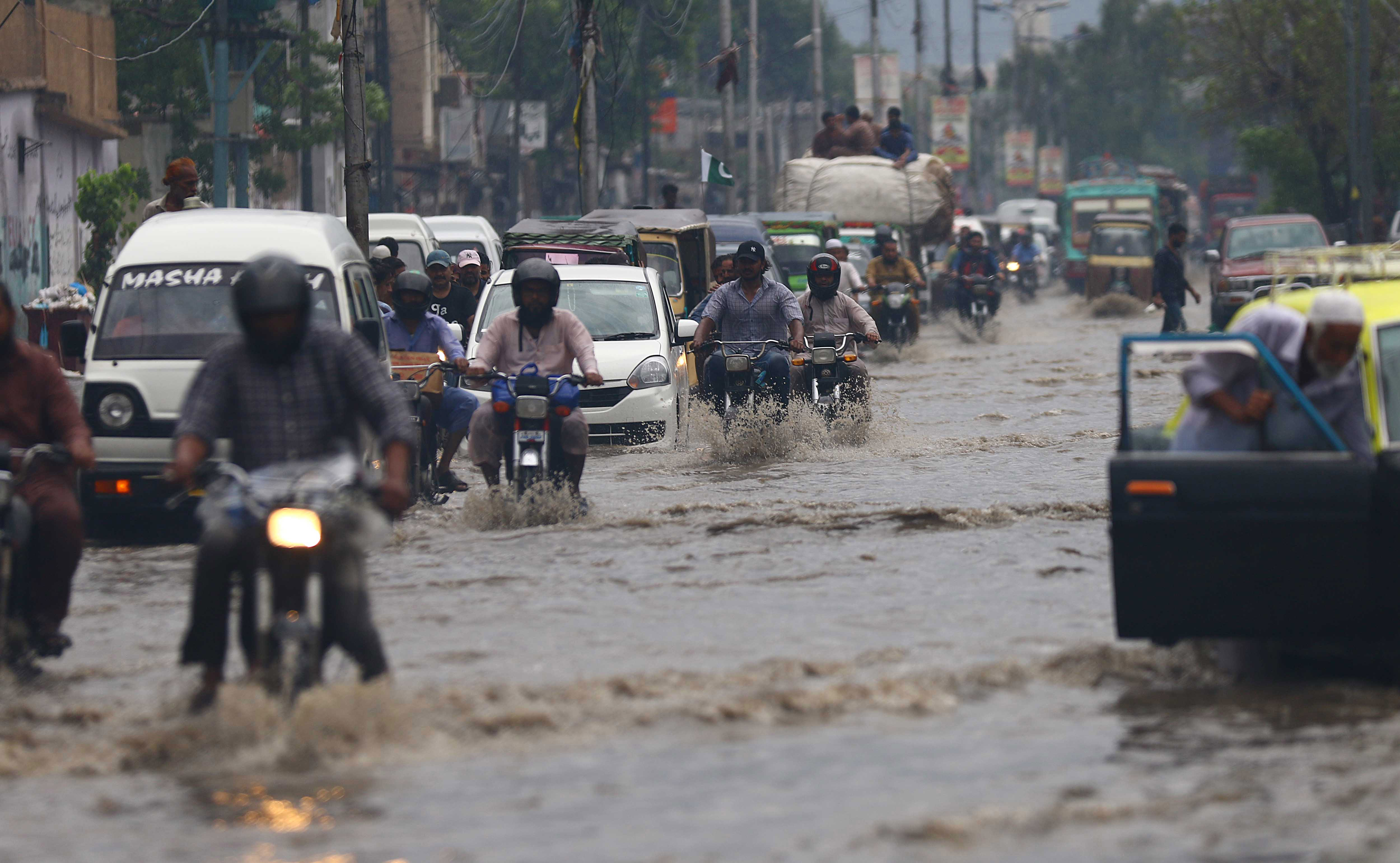 Monsoon rain in Karachi