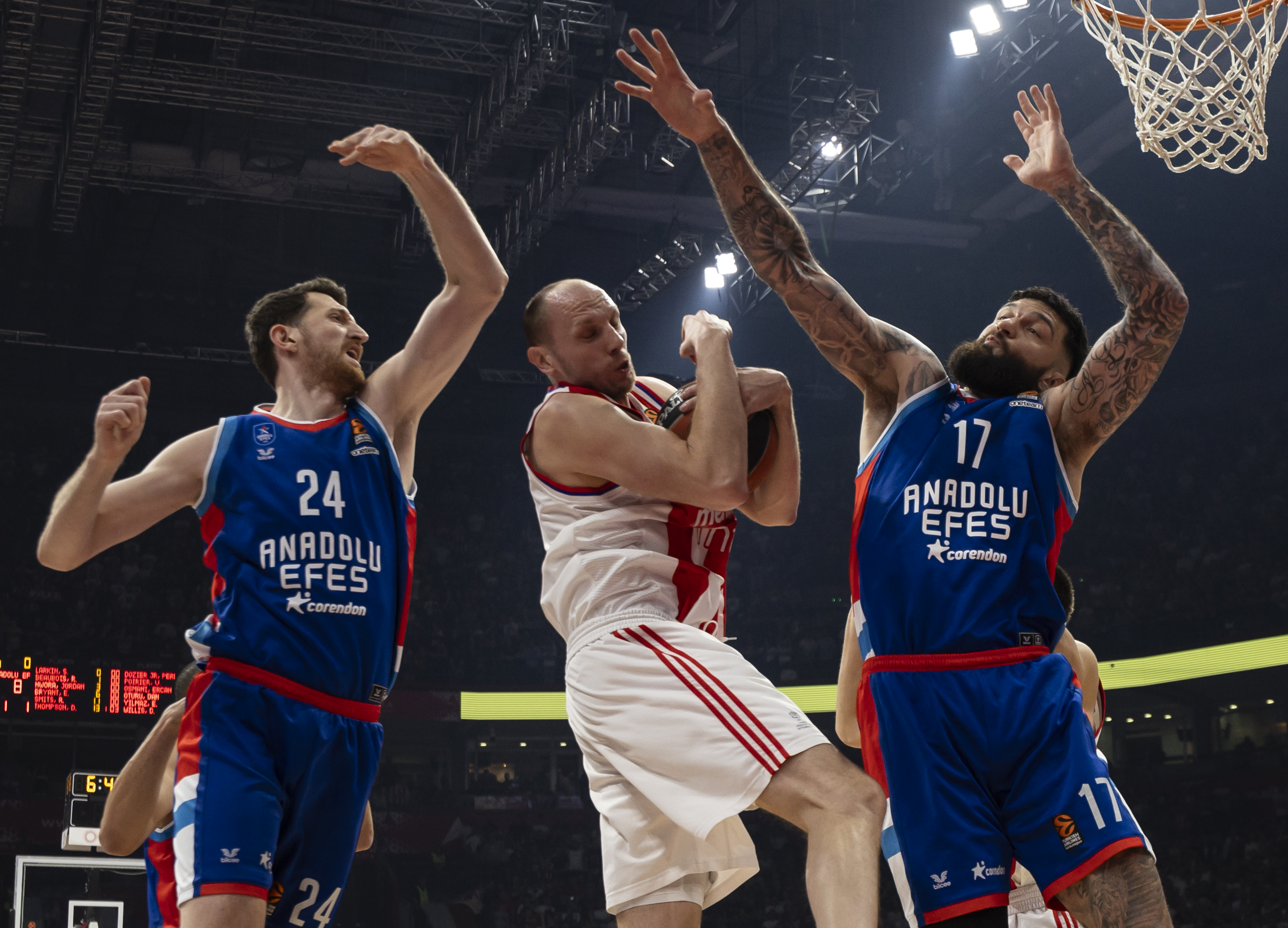 Crvena Zvezda Meridianbet Belgrade v Anadolu Efes - Turkish Airlines EuroLeague