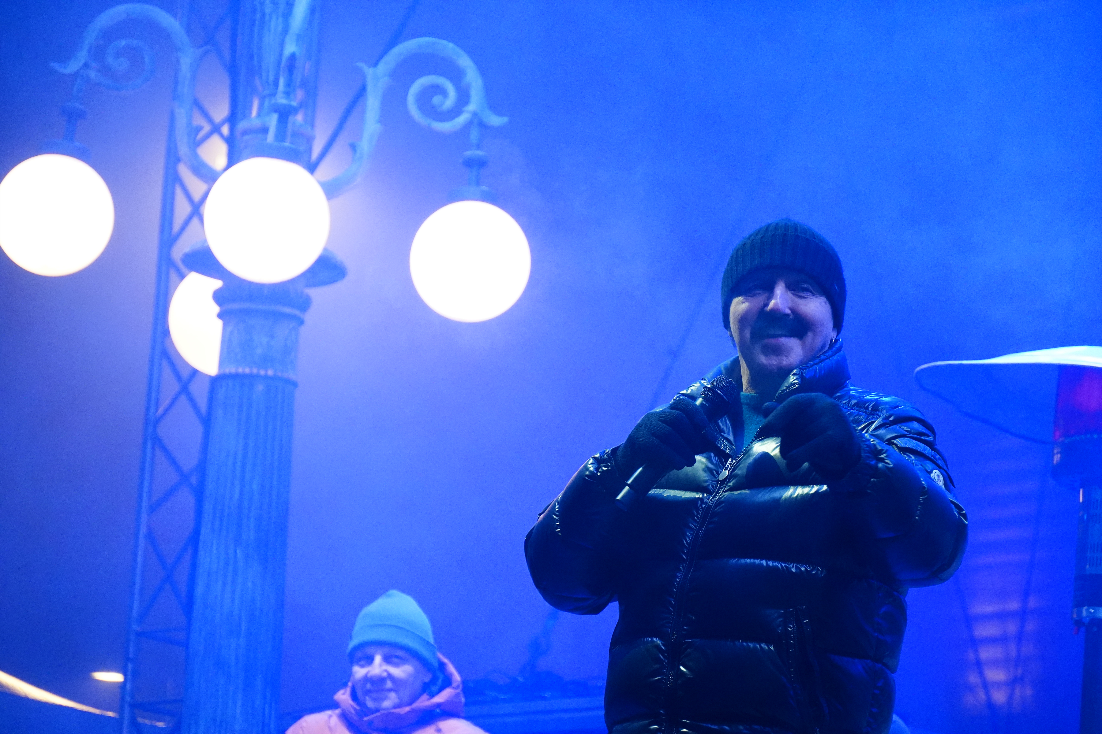 New Year's Eve 2025 organized by the City of Belgrade was organized on Republic Square.Docek Nove 2025. godine u organizaciji Grada Beograda organizovan je na Trgu republike.