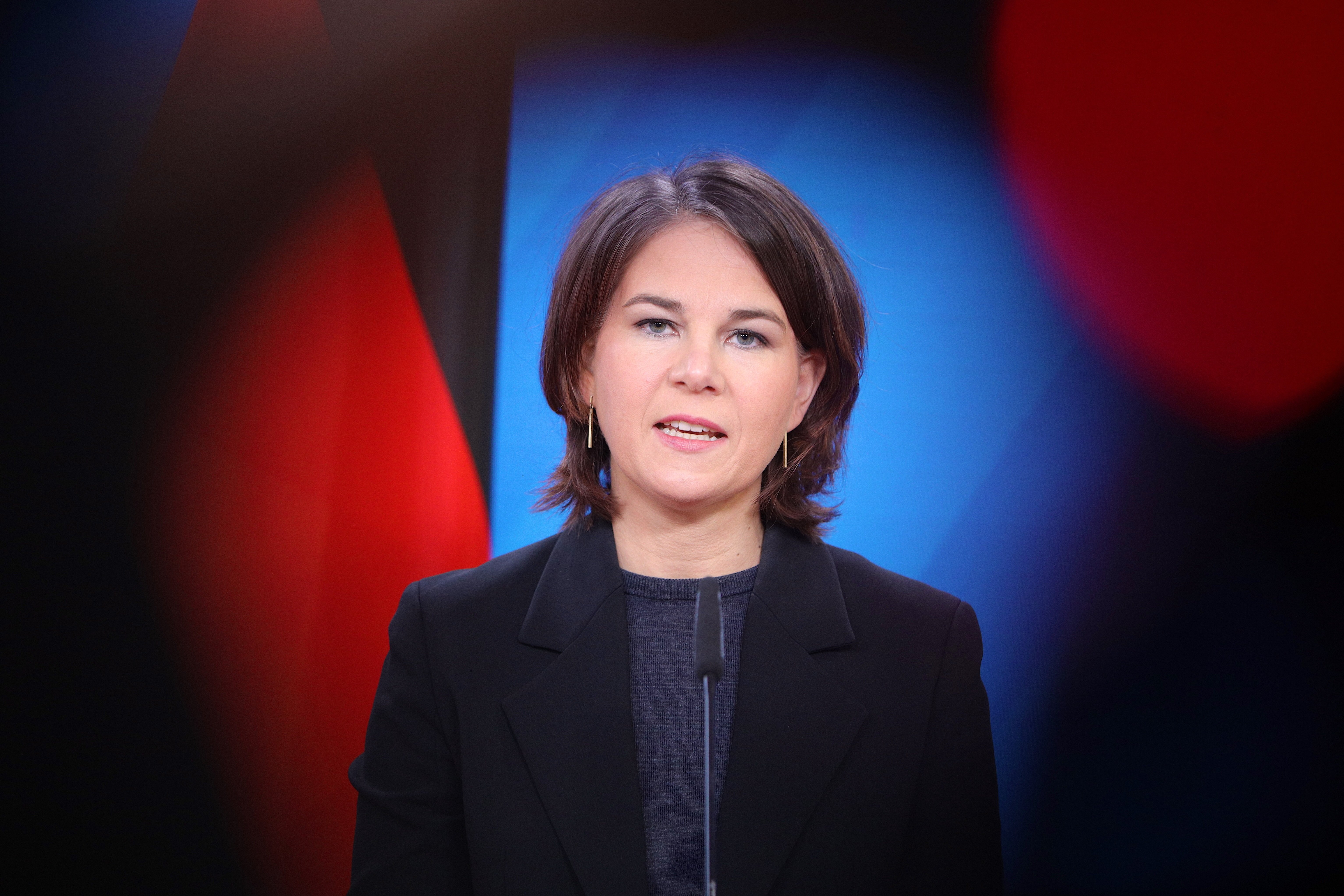 Slovenian FM Logar in Berlin