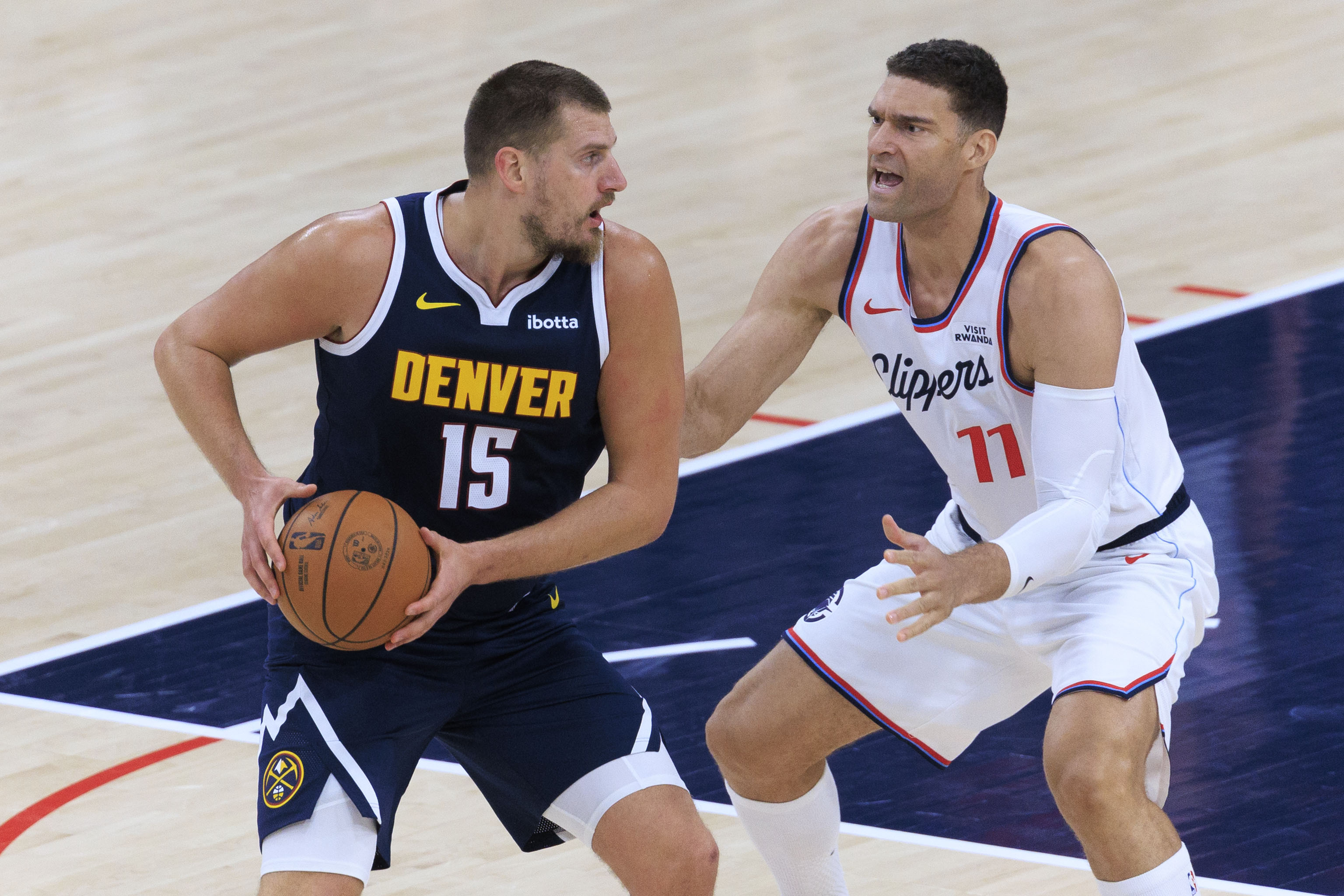 Clippers Vs. Nuggets - Preseason