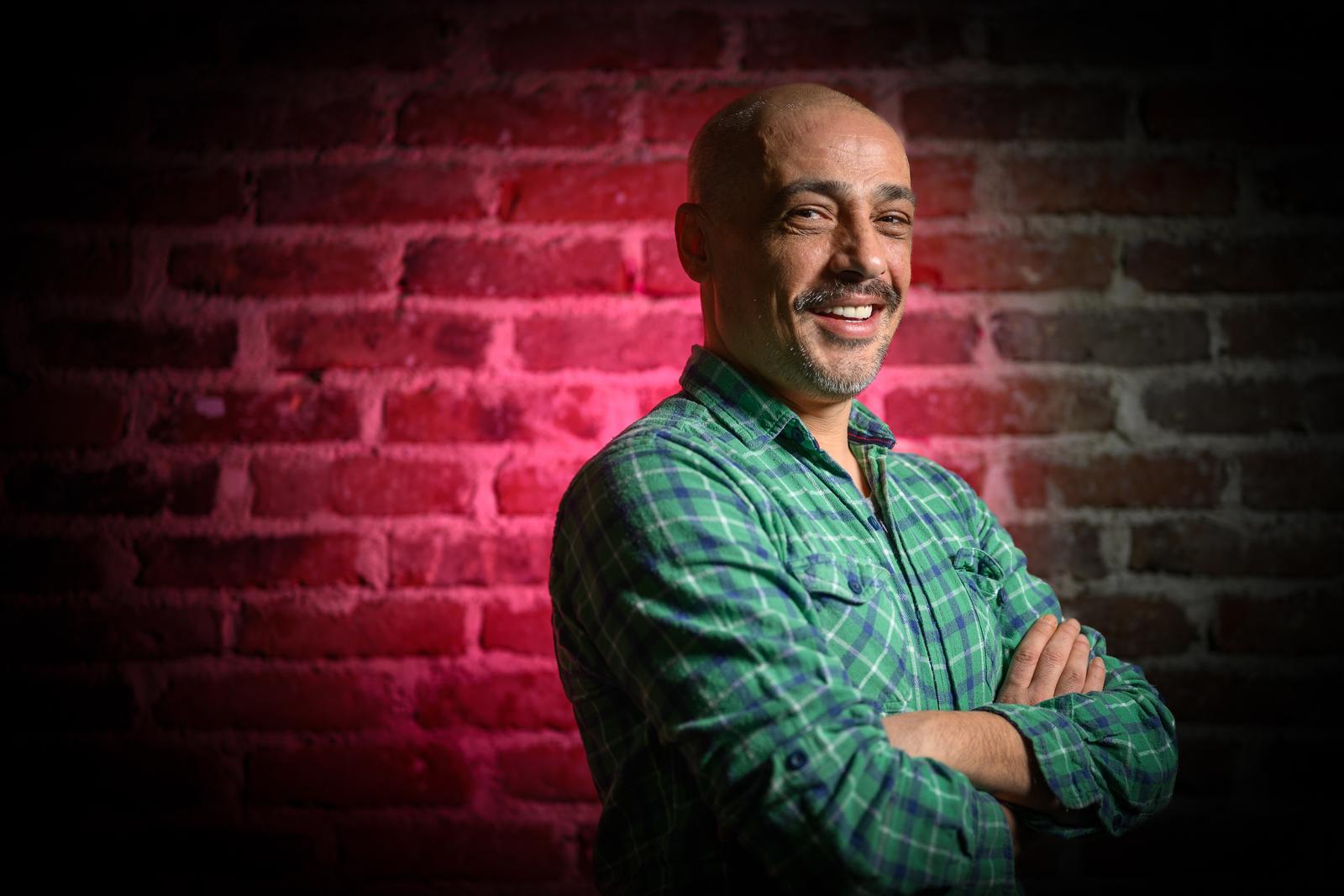 Zagreb: Mario Knezović, pjevač