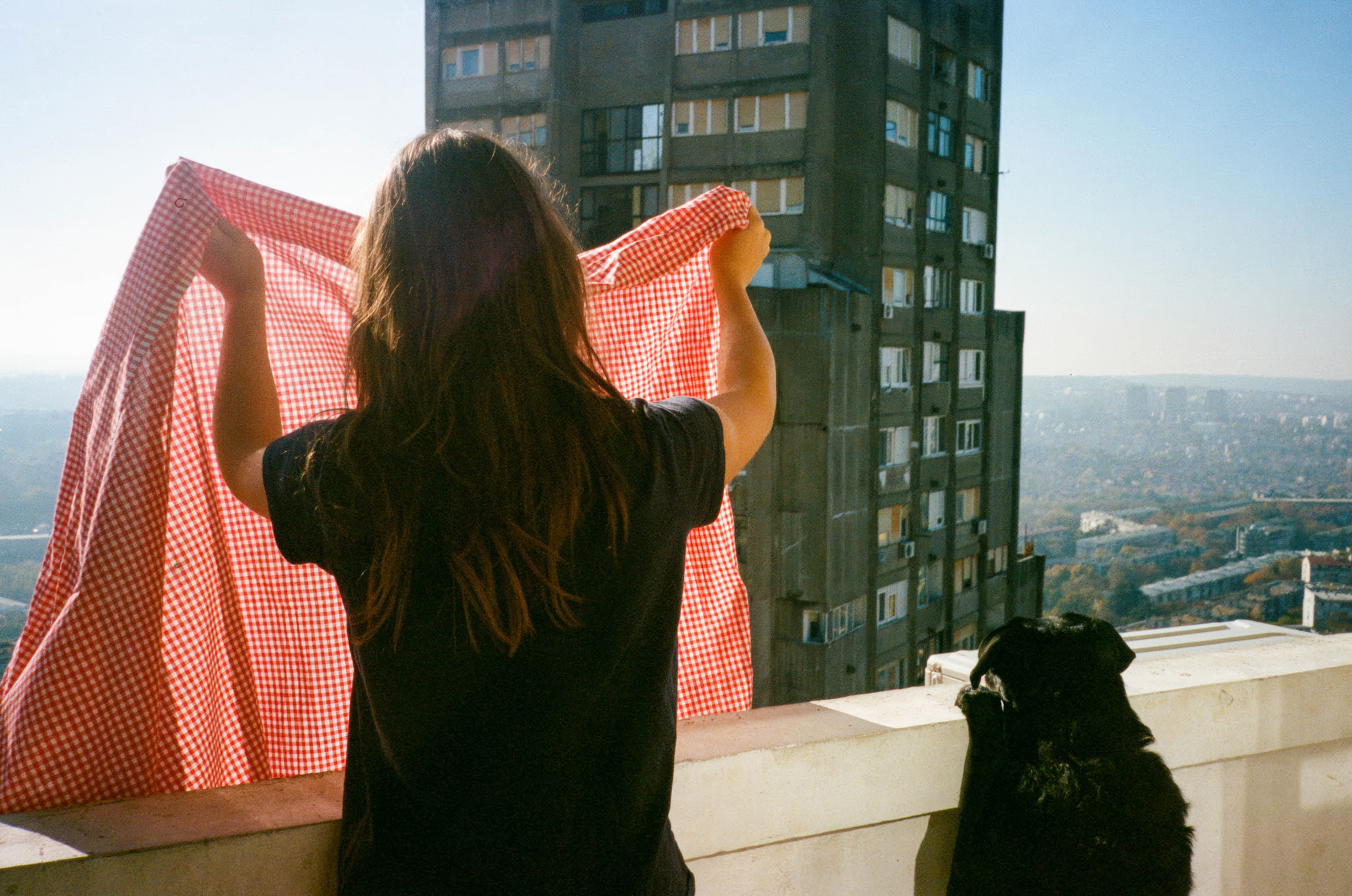 Beogradski fotografski kolektiv Belgrade Raw, zajednička izložba Malo toga mi je gadno, mnogo toga mi je žao u okviru Sarajevo Photography Festivala Foto: Belgrade Raw