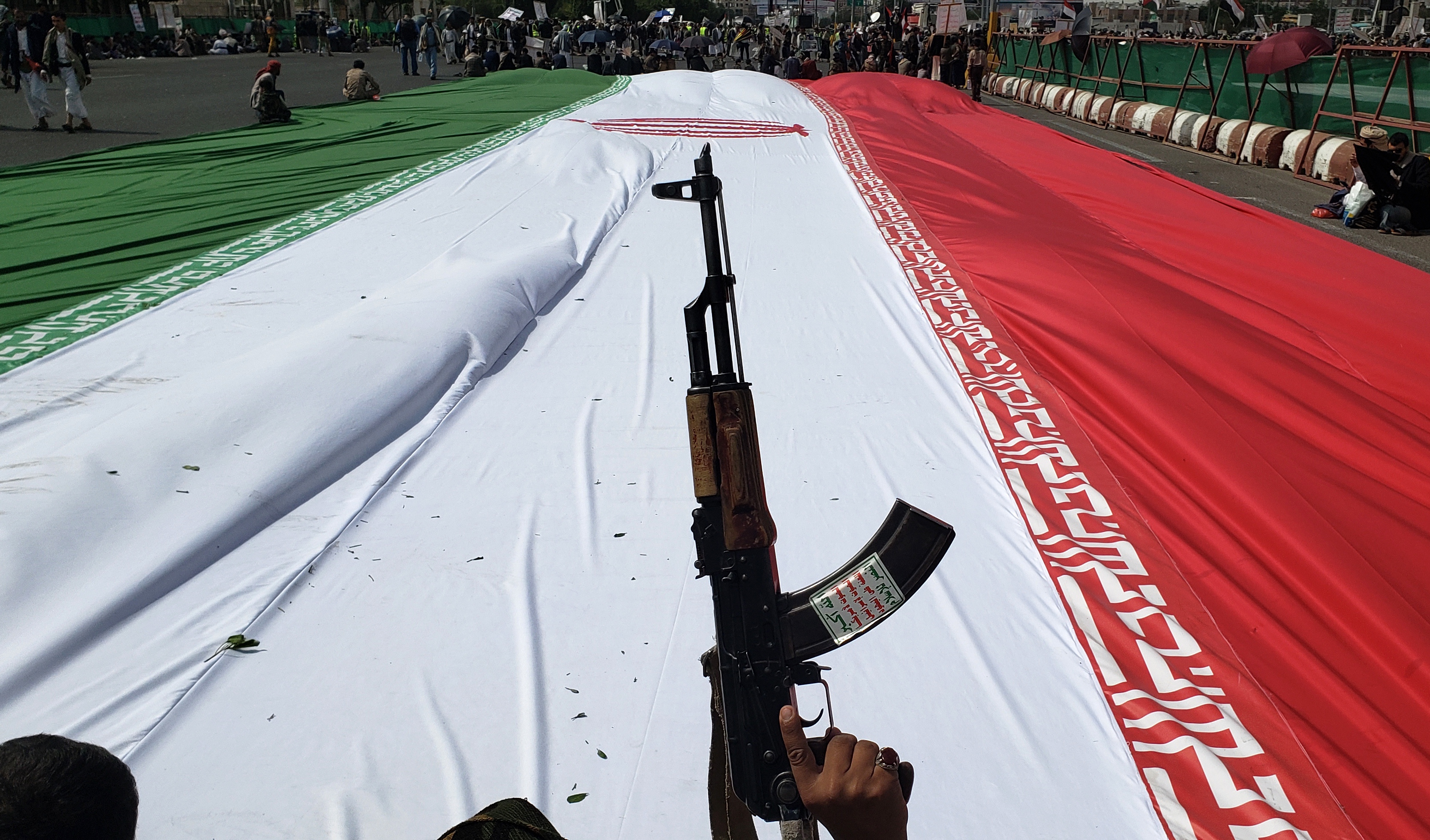 Houthis protest against Israeli airstrikes on Iran