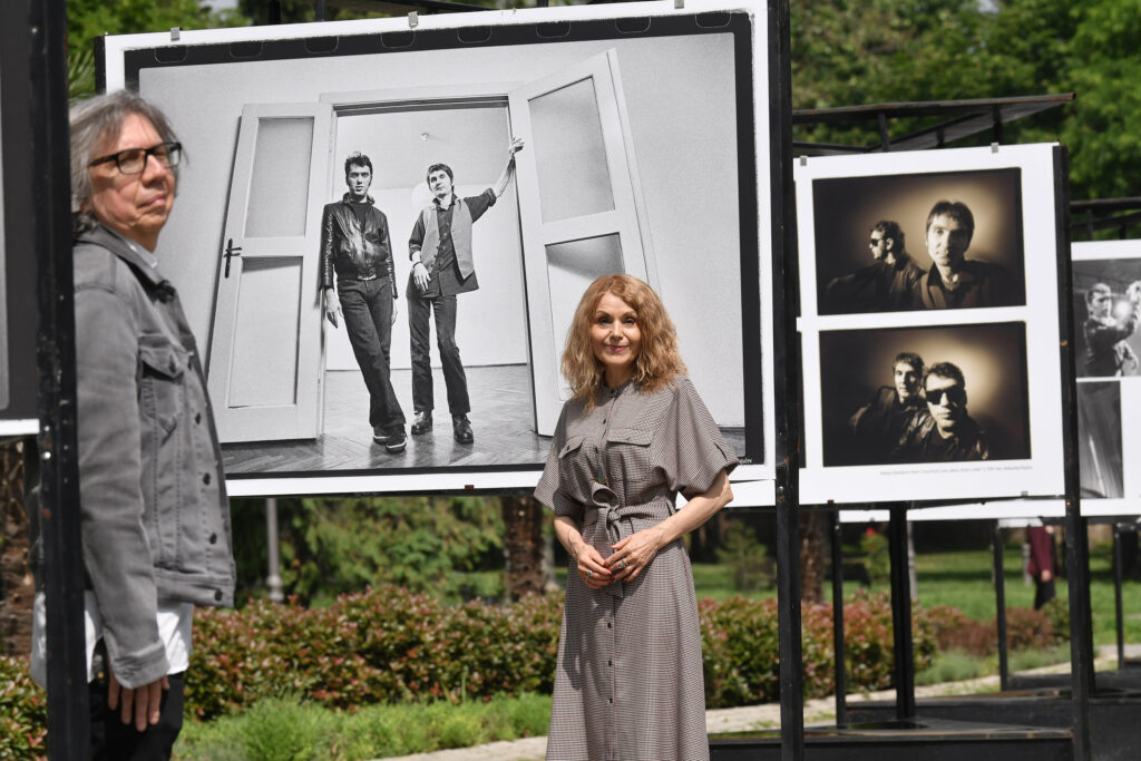 Beograd, 06.05.2025. Kalemegdan, Plato ispred Umetničkog paviljona „Cvijeta Zuzorić“ na Kalemegdanu, izložba Partibrejkers-Biti samo svoj, Autori izložbe: Zorica Kojić i Dragan Ambrozić Foto: Goran Srdanov/Nova.rs