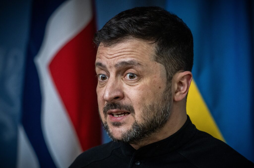 epa11976438 Ukrainian President Volodymyr Zelensky and Norway's Prime Minister Jonas Gahr Store (not pictured) attend a press conference in Oslo, Norway, 20 March 2025.  EPA-EFE/OLE BERG-RUSTEN NORWAY OUT