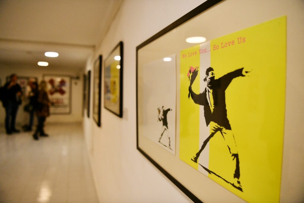 Beograd 09.01.2025  izložba Banksy u Beogradu, Pop up galerija, Dečanska 8,