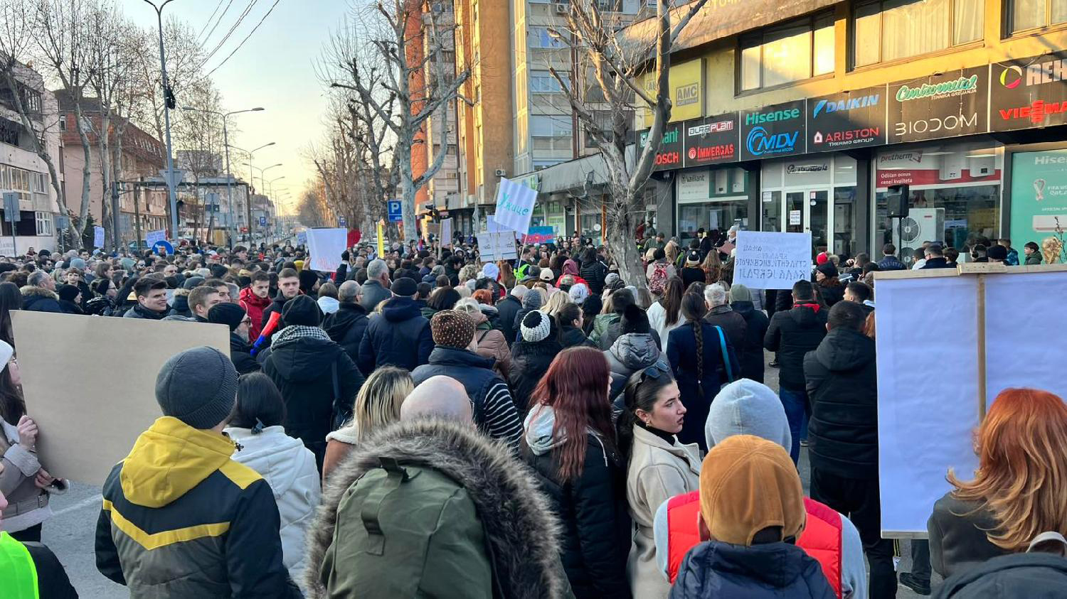 IMG-da74a7fcc3d96f8f58cc8166ce64d510-V_b