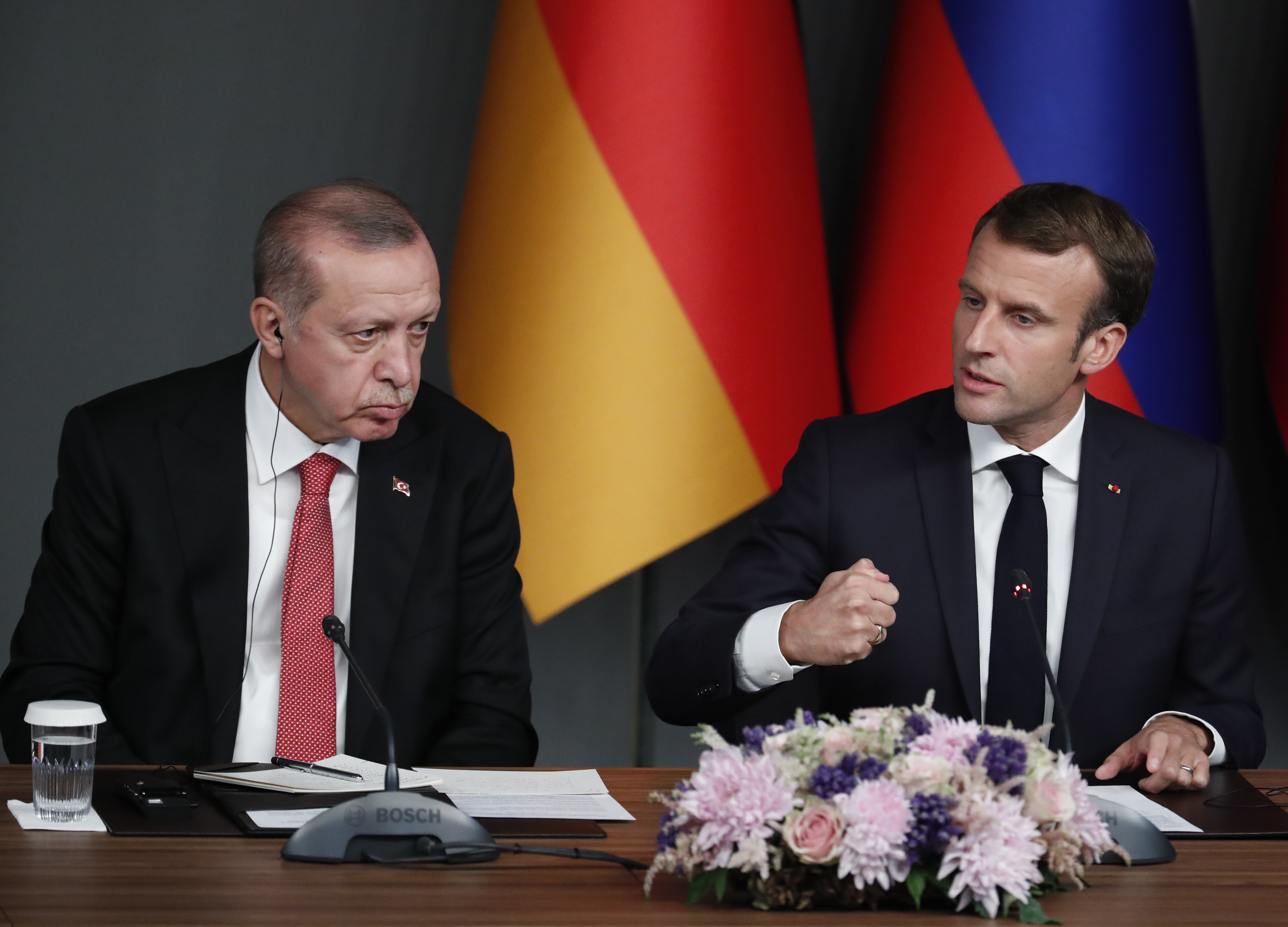 The leaders of Turkey, Germany, France and Russia meet in Istanbul