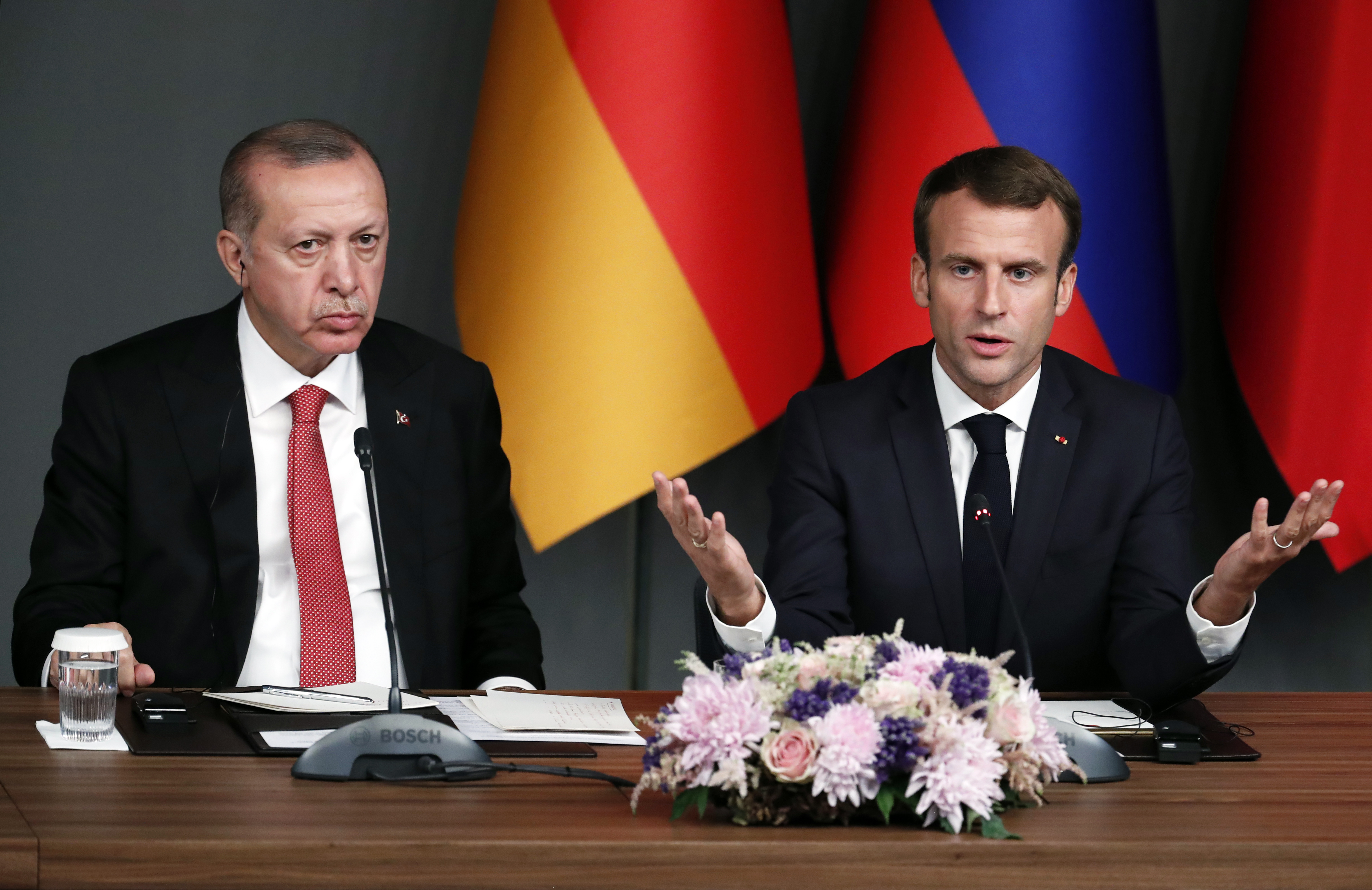 The leaders of Turkey, Germany, France and Russia meet in Istanbul