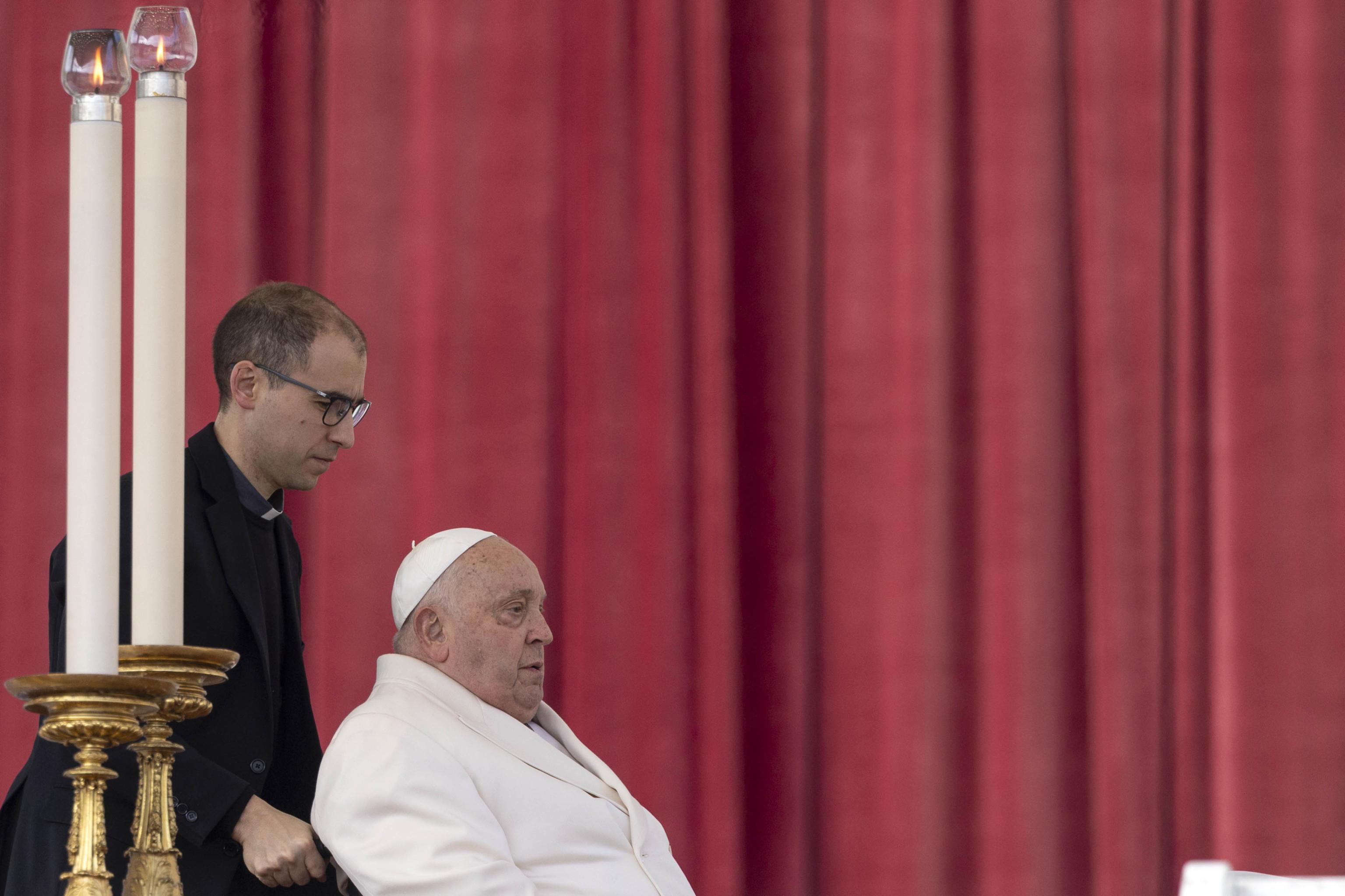 epa11884328 Pope Francis holds a mass for the Jubilee of the Armed Forces at Saint Peters' square in the Vatican City, 09 February 2025.  EPA-EFE/MASSIMO PERCOSSI