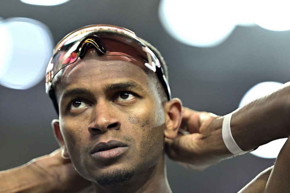 epa10814046 Mutaz Essa Barshim of Qatar prepares for the start of the Men's High Jump final at the World Athletics Championships Budapest, Hungary, 22 August 2023.  EPA-EFE/CHRISTIAN BRUNA