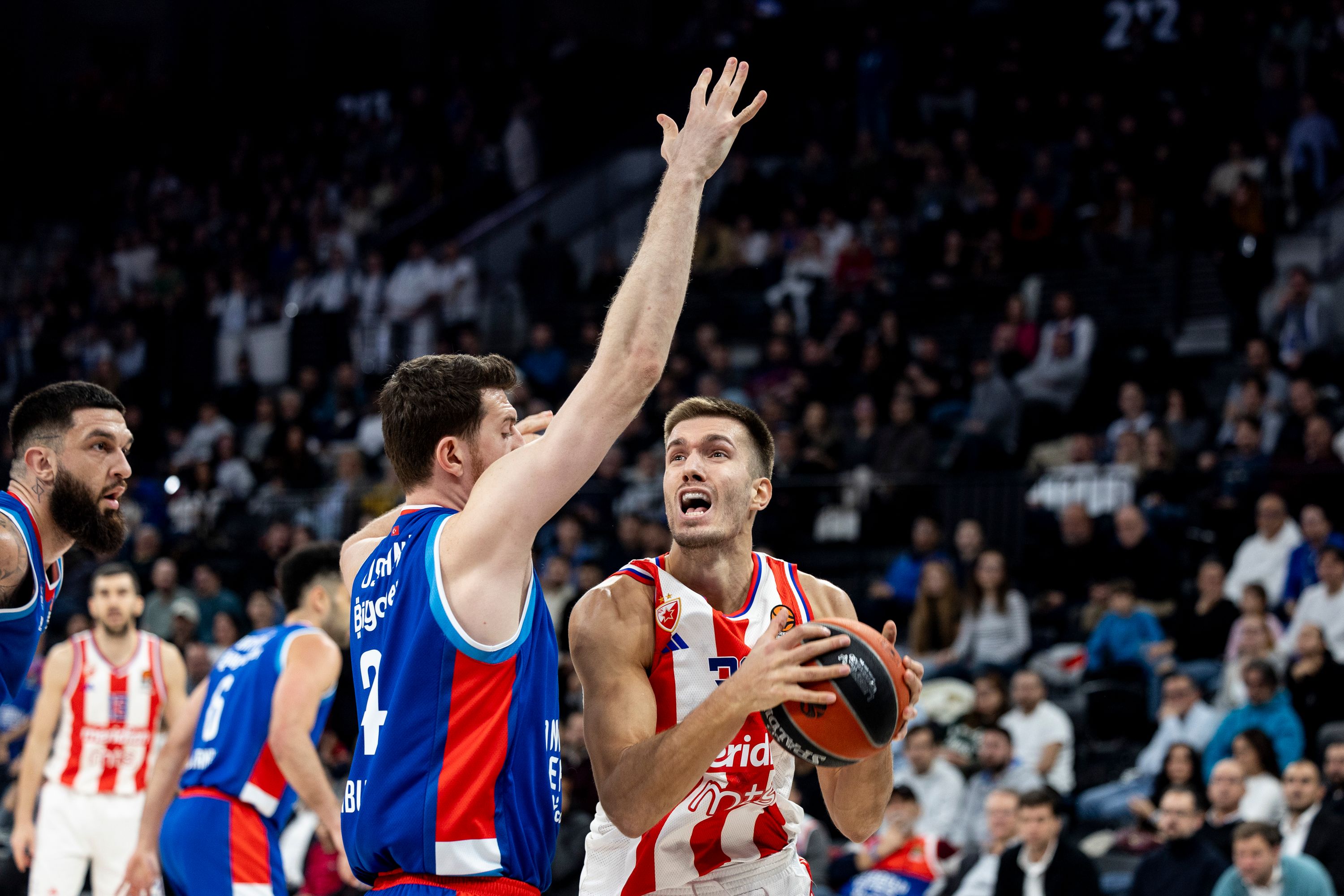 Anadolu Efes Istanbul v Crvena Zvezda MeridianBet Belgrade - Turkish Airlines EuroLeague