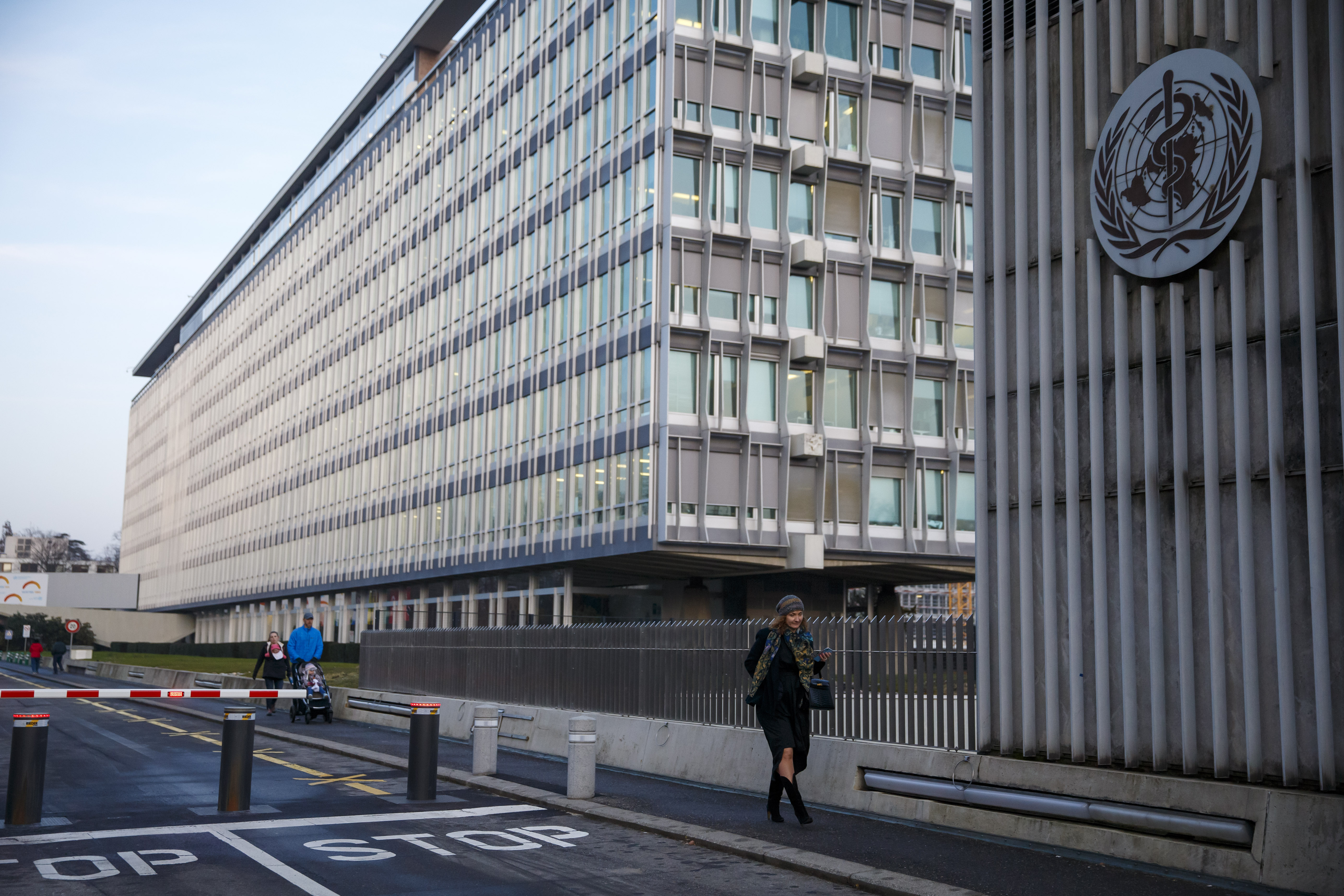 svetska zdravstvena organizacija, szo zgrada, who, WHO's 1st Emergency Committee meeting on the novel coronavirus