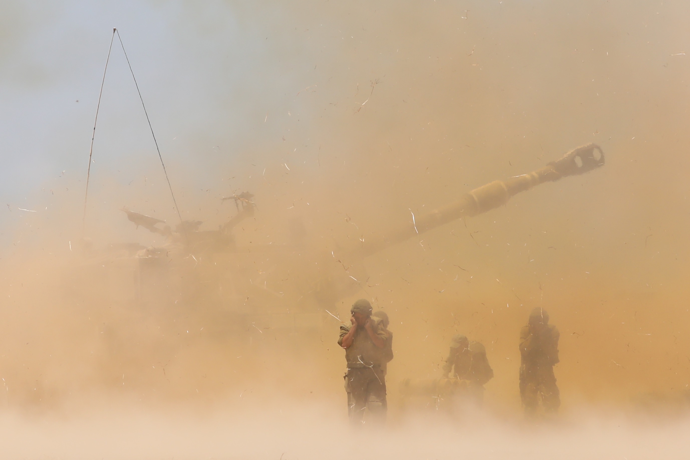 Israeli artillery at Gaza border