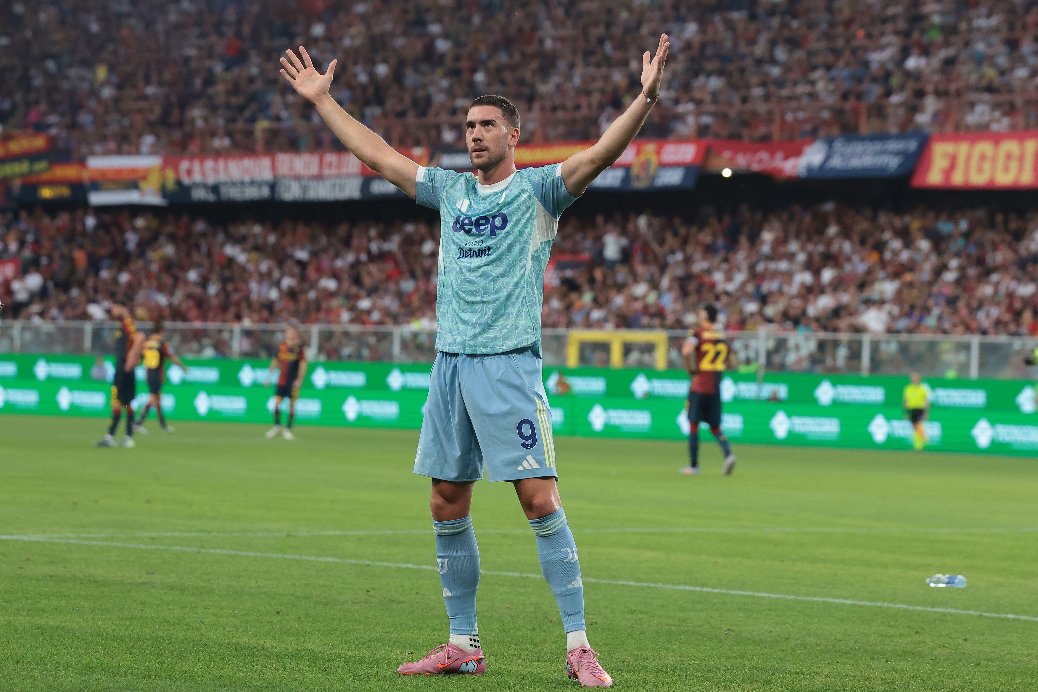 Genoa, Italy, 31st August 2025. Dusan Vlahovic of Juventus celebrates after scoring to give the side a 1-0 lead during the Genoa vs Juventus Serie A match at Luigi Ferraris, Genoa. Picture credit should read: Jonathan Moscrop / Sportimage