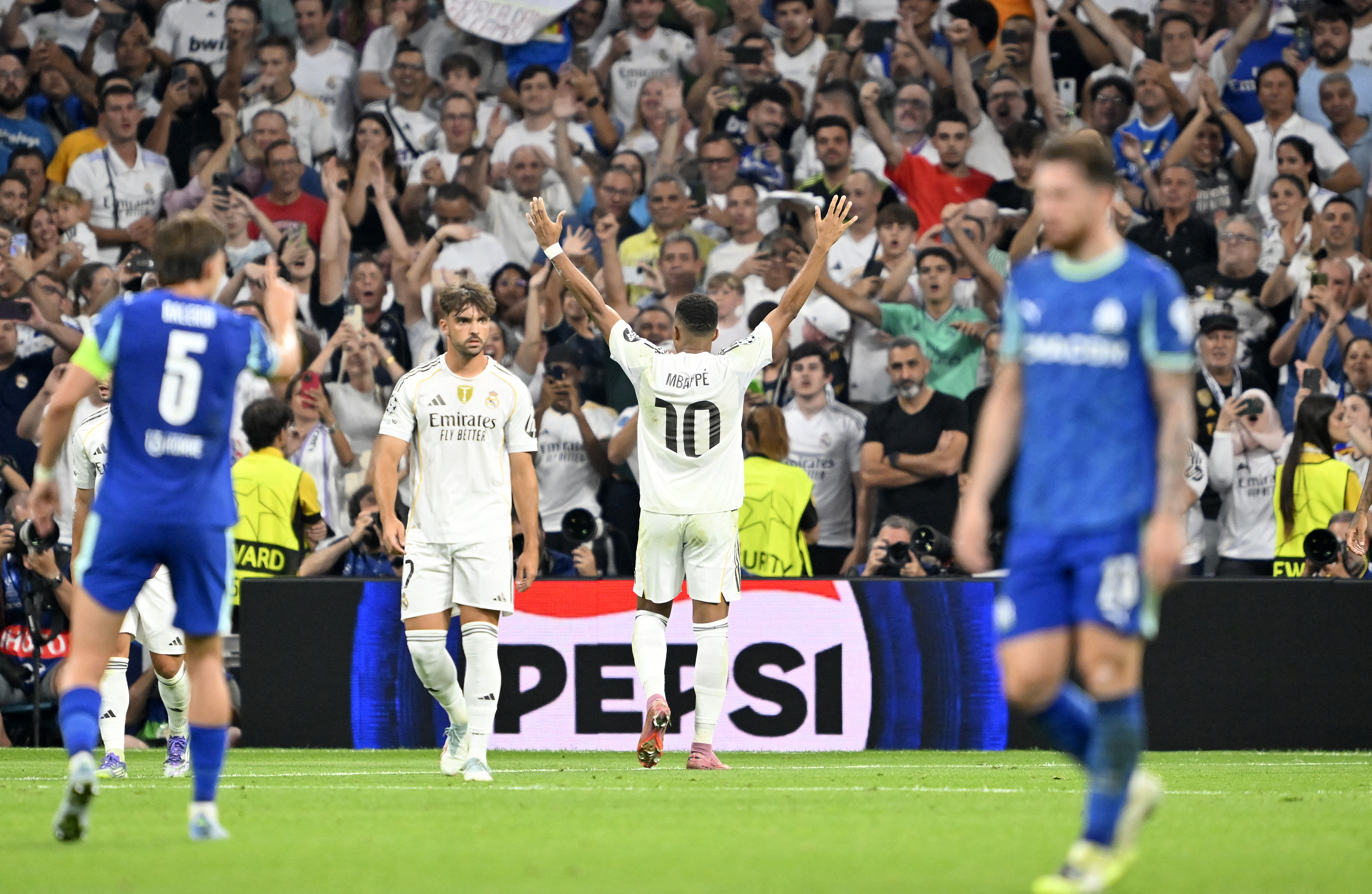 Real Madrid v Olympique de Marseille - UEFA Champions League
