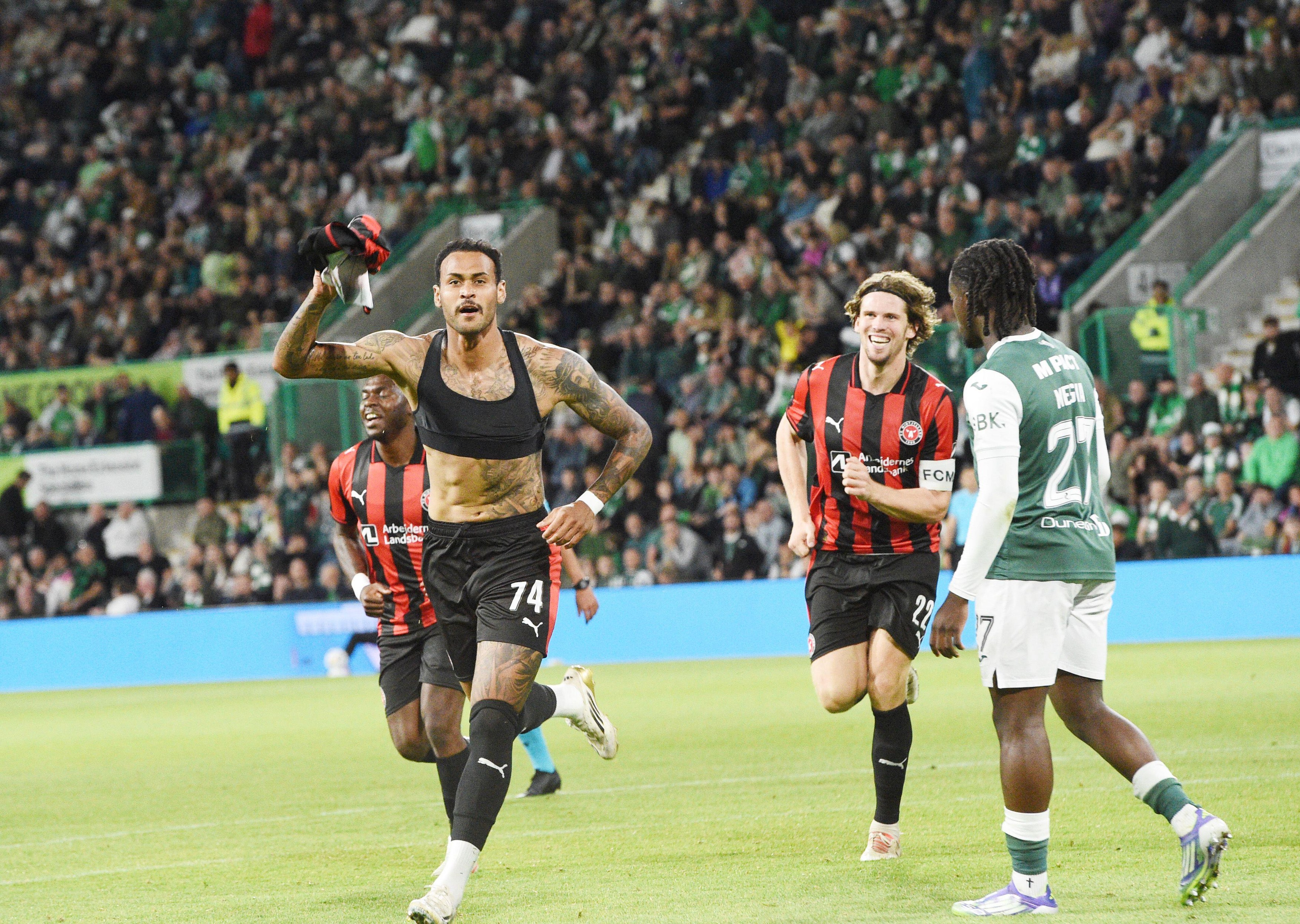 Easter Road Stadium, Edinburgh.Scotland 31st July 25 UEFA Europa League qualifying round Hibernian  v FC Midtjylland   FC Midtjylland Junior Brumado celebrates his winning  goal vs Hibs