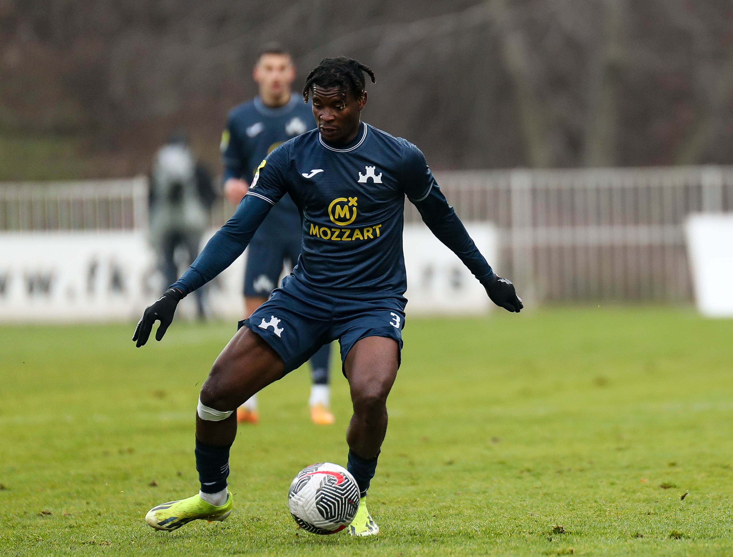 Edmund Addo of OFK Beograd in action during the round 19 Mozzart Bet Serbian Super Liga match between Cukaricki and OFK Beograd at the Cukaricki Stadium on December 15, 2024 in Belgrade, Serbia. (Photo by Dimitrije Vasiljevic/STARSPORT)