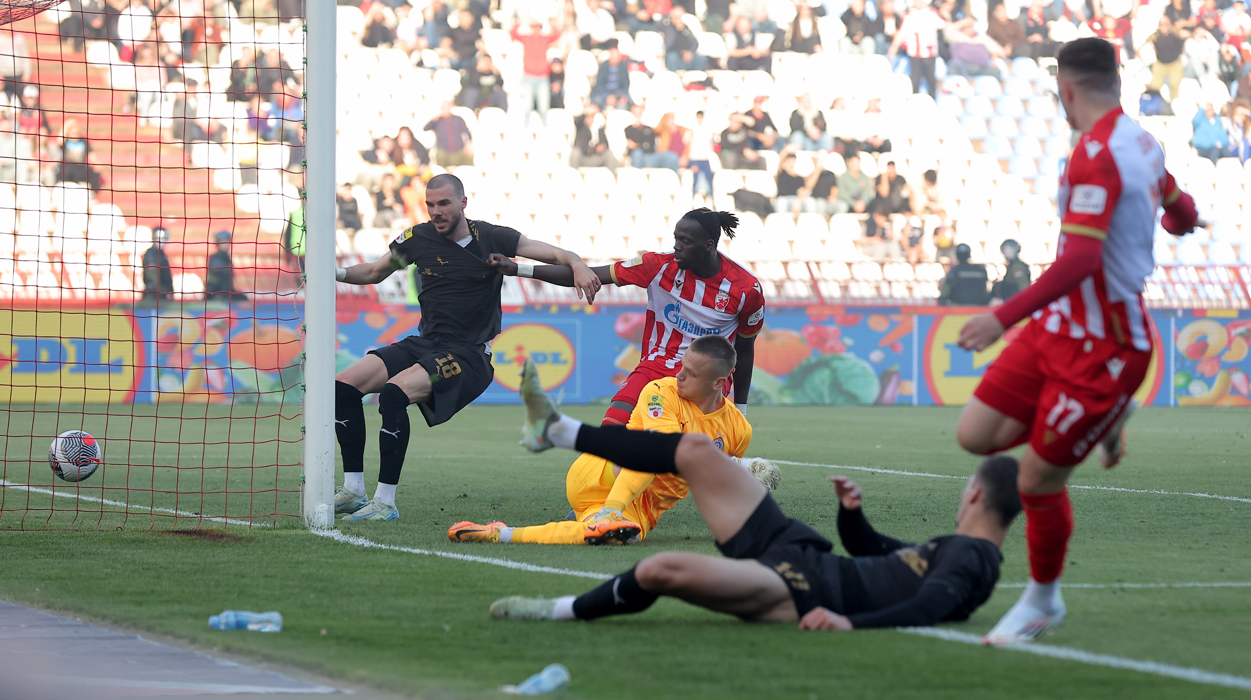 Crvena Zvezda v Partizan, Superliga Srbije, sezona 2024/2025, plej of, 12. April 2025. Belgrade, Serbia. (Photo by Pedja Milosavljevic/Starsport.rs ©)