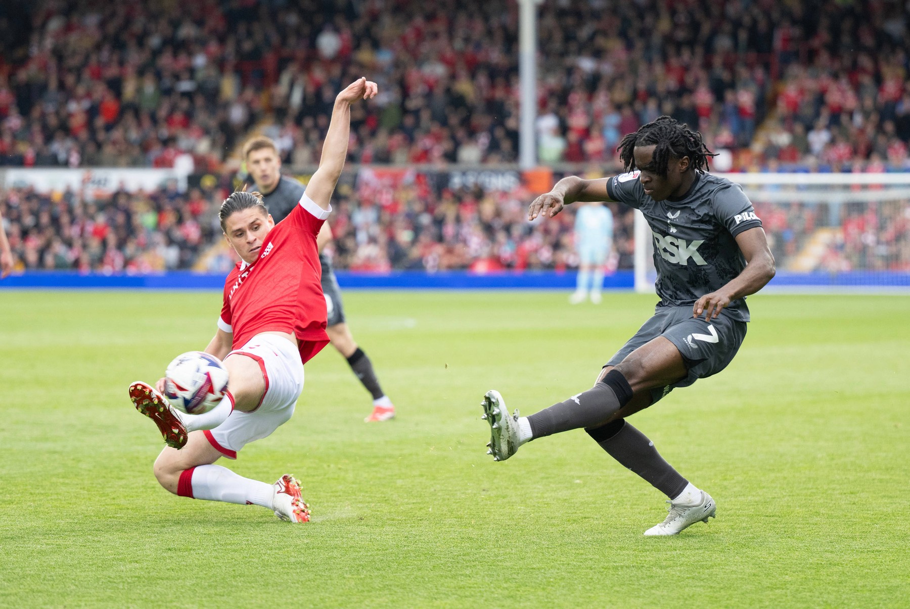 Wrexham v Charlton AthleticSky Bet League 1