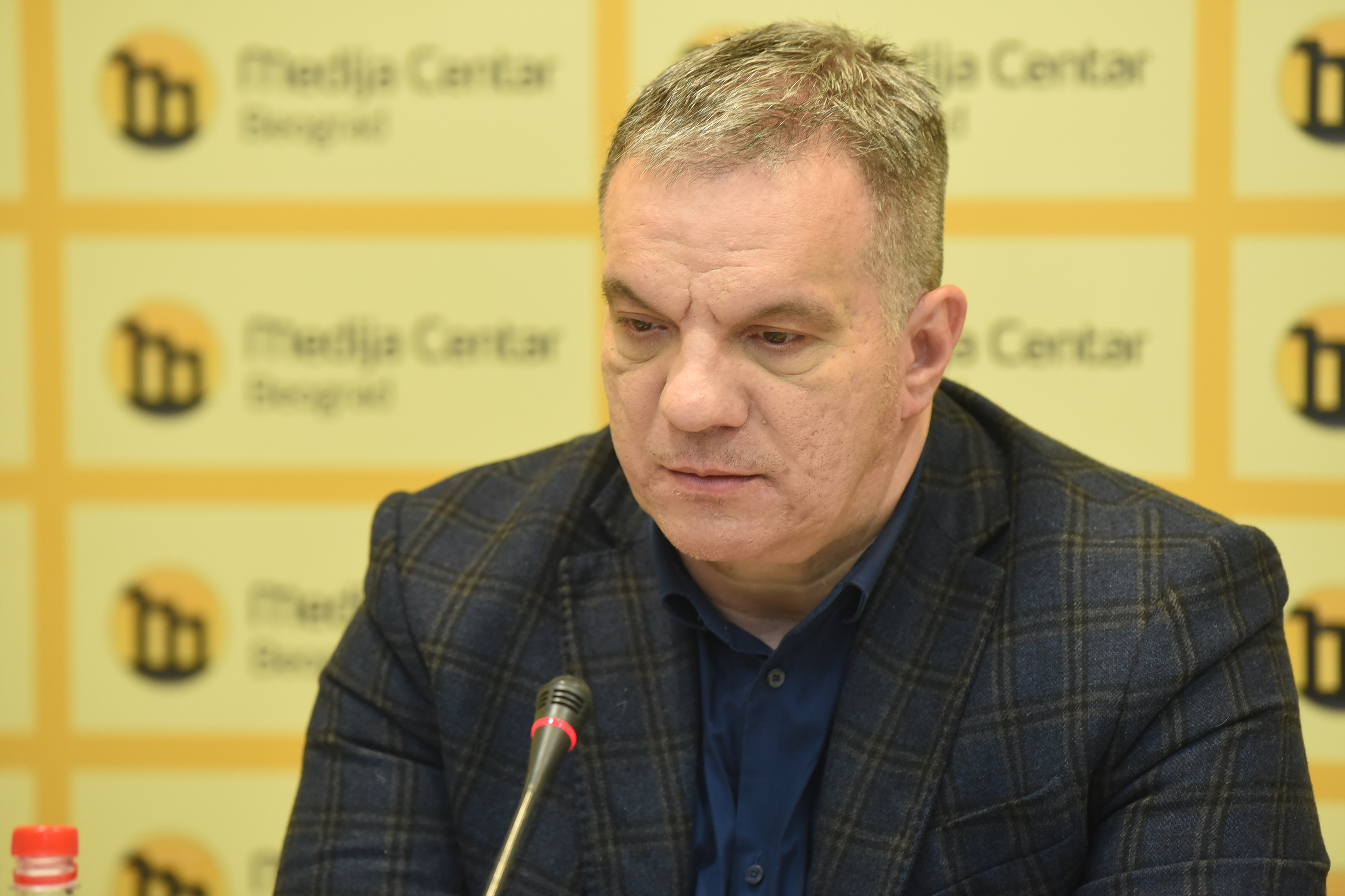 A panel discussion "Serbia the day after: Will the political scene remain the same or will it be completely different" was organized in the Media Center as part of the Gravity podcast.