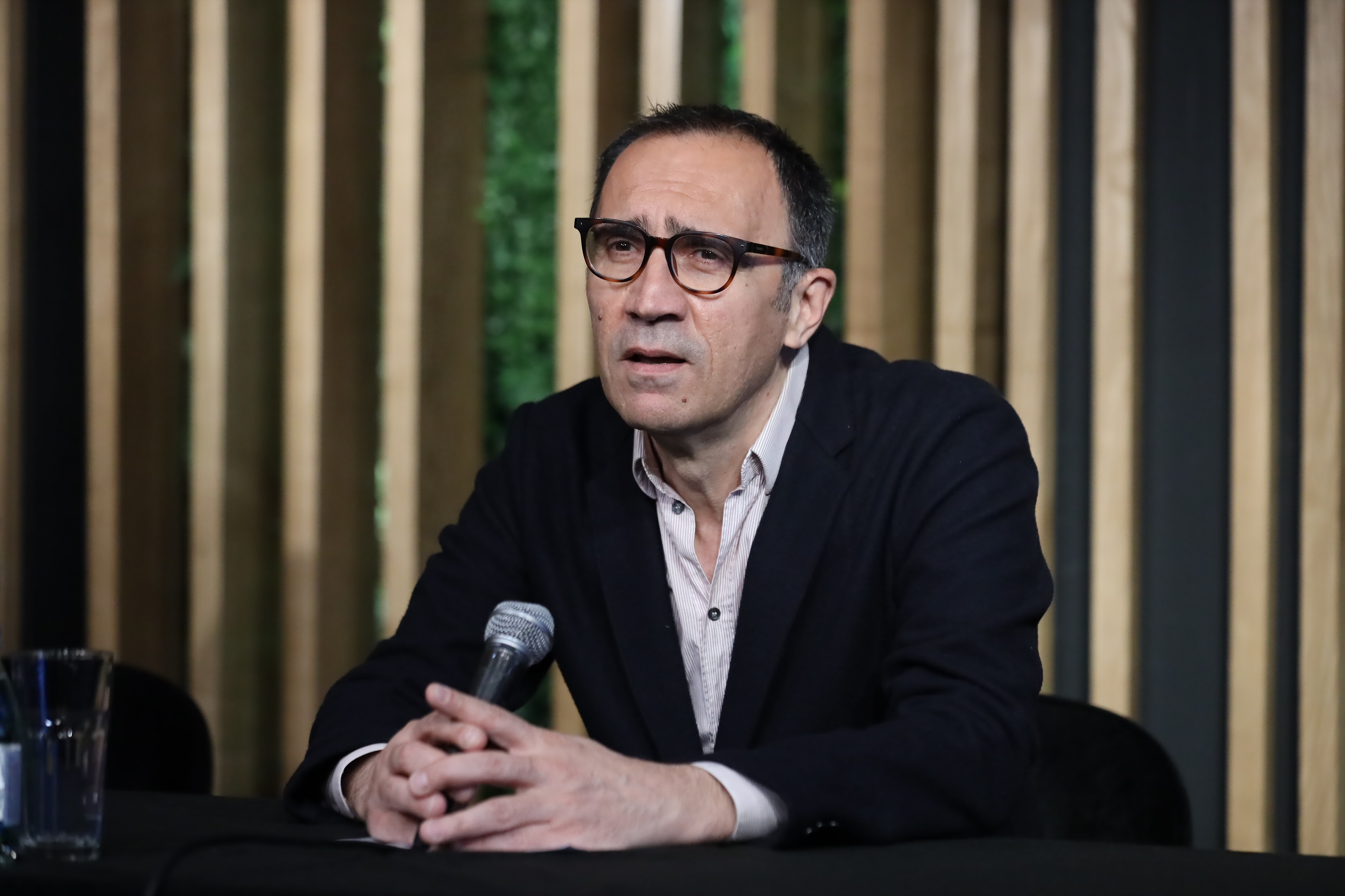 The second press conference on the occasion of the announced Belgrade Spring Festival was held at the Jazz Canteen Club Lisbon, in the Kombank Hall.