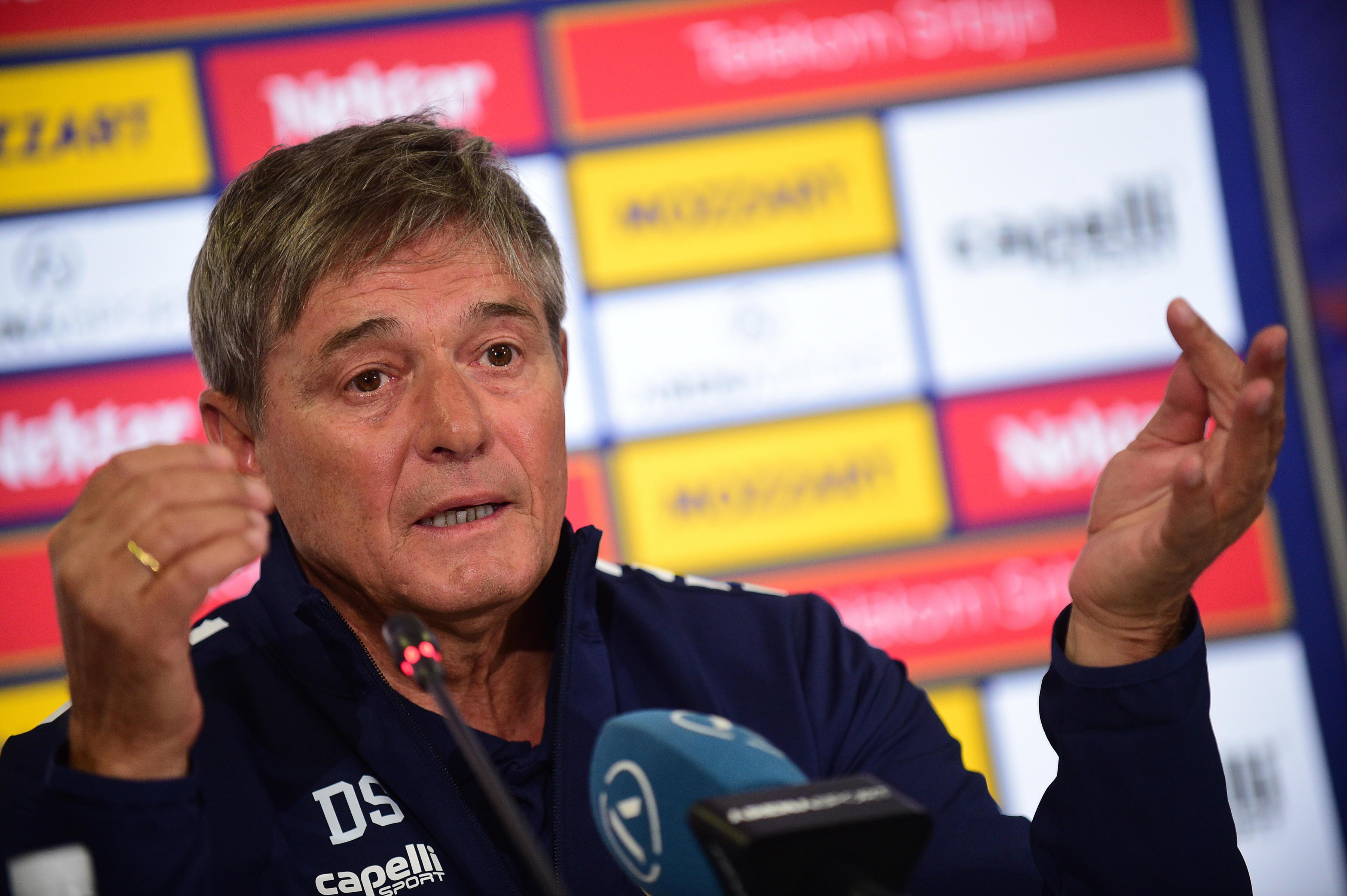 A press conference was held at the SC FSS by the A team coach Dragan Stojkovic on the occasion of the gathering of the national teams for the upcoming World Cup qualifiers against Latvia and England.