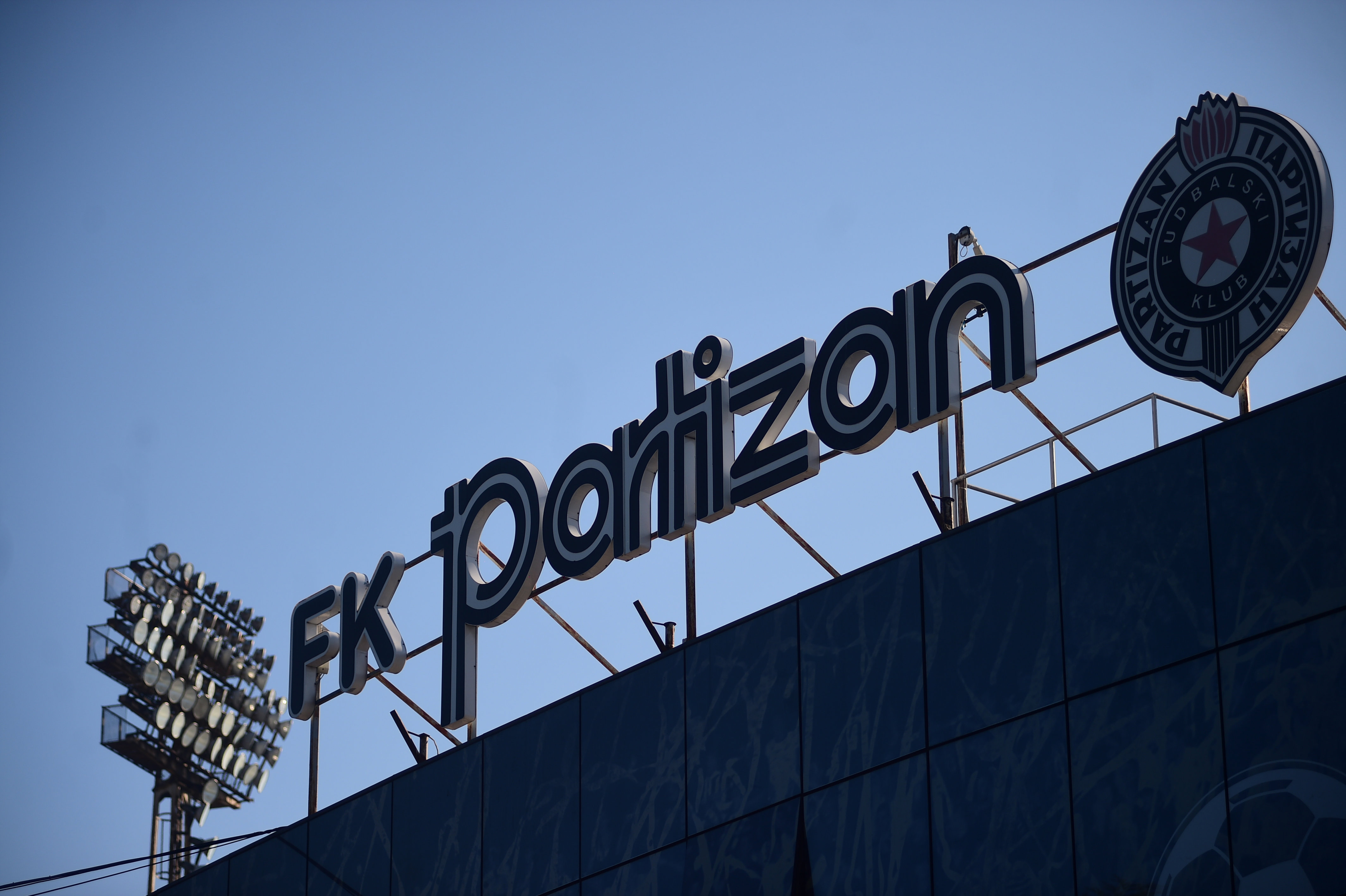 The members of the temporary body that will manage the club in the coming period are coming to the FK Partizan stadium, where a media conference is to be held.