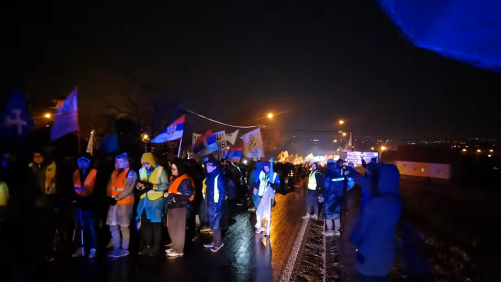 Studenti krenuli iz Orašca za Aranđelovac. Studenti iz Beograda nastavili put ka Kragujevcu Foto:Politicki Globus Srbije