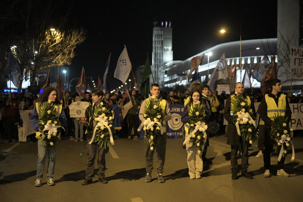 Novi Sad, 31.01.2025. Novosađani čekaju studente, doček studenata koji su pešačili iz Beograda, novi sad, studenti ulaze u Novi Sad, poslao Nenad Mihajlovic,