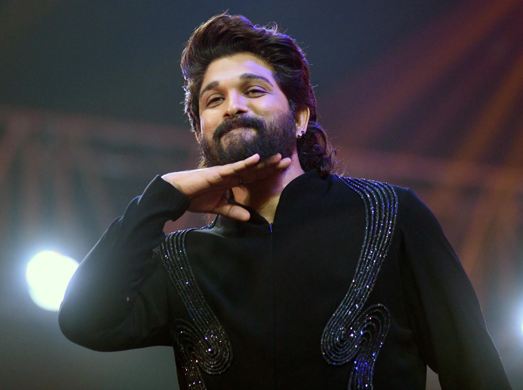 Telugu Film Actors Allu Arjun And Rashmika Mandanna Promote Upcoming Film 'Pushpa 2' In Patna, Bihar, India - 17 Nov 2024