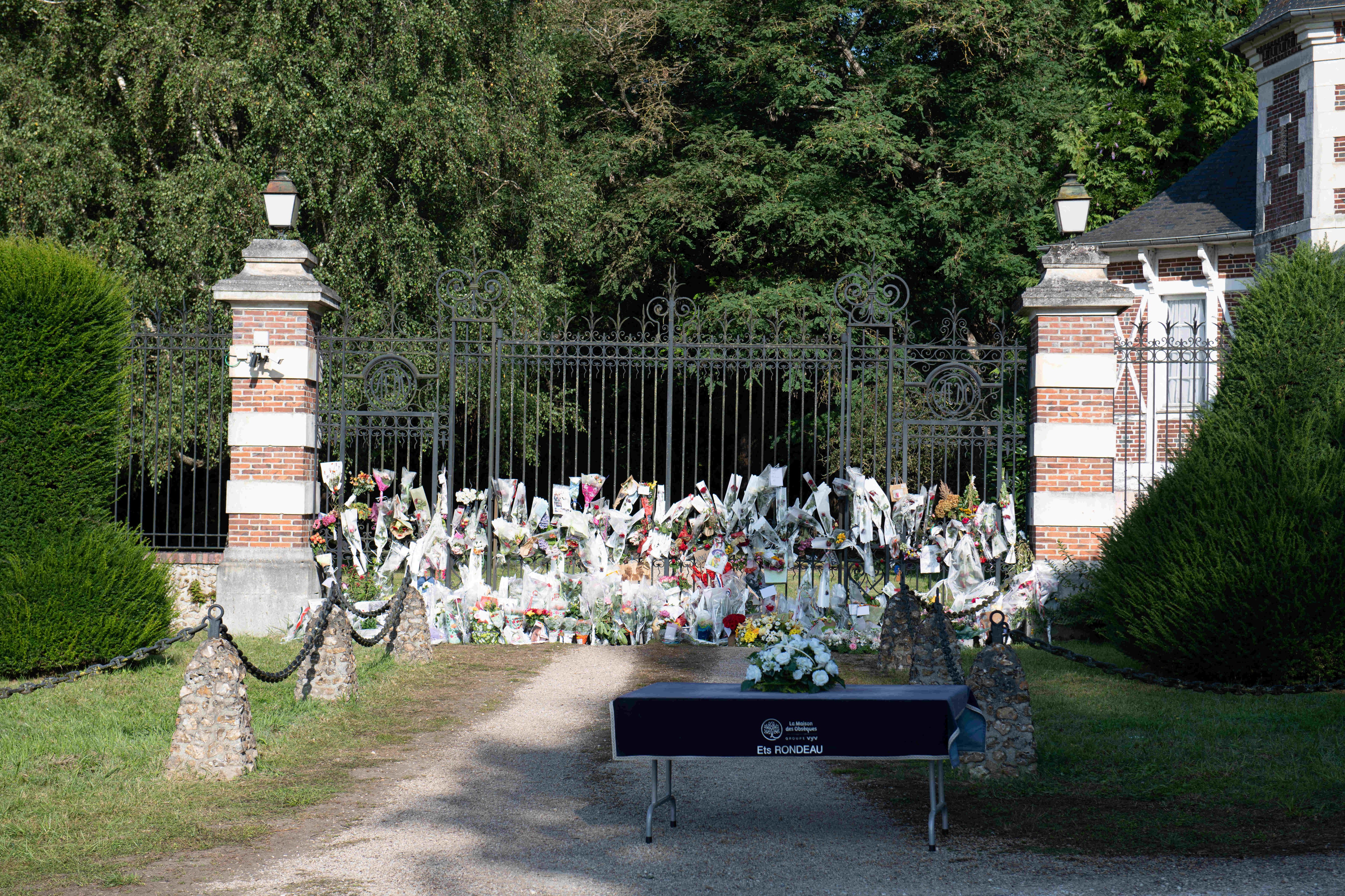 Mourners Bid Adieu To French Film Star Alain Delon - Douchy, France - 22 Aug 2024