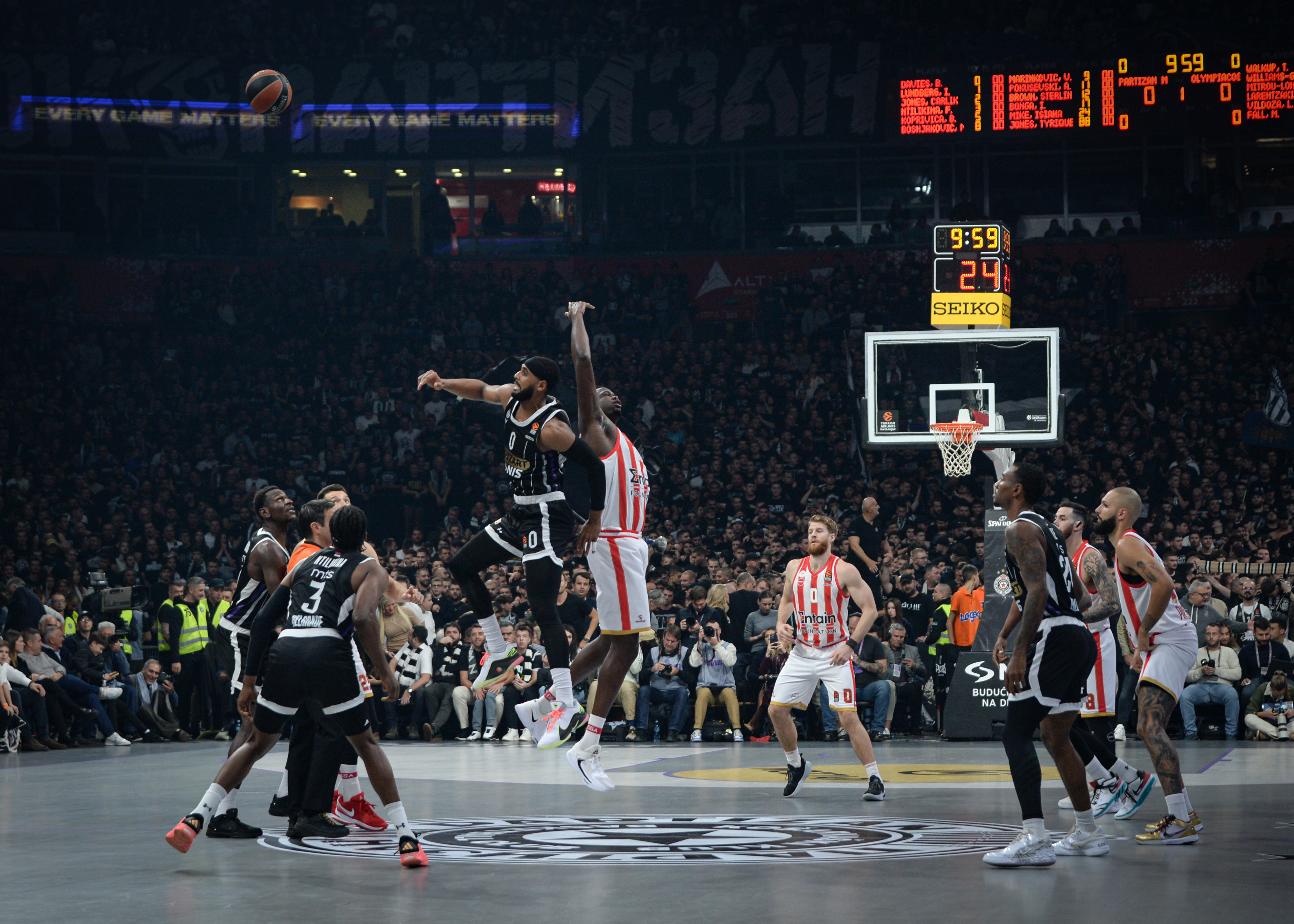 Beograd 28.11.2024. Partizan, Olimpijakos, Olympiacos, košarka, utakmica u Beogradskoj areni Foto: Janko Anđelić