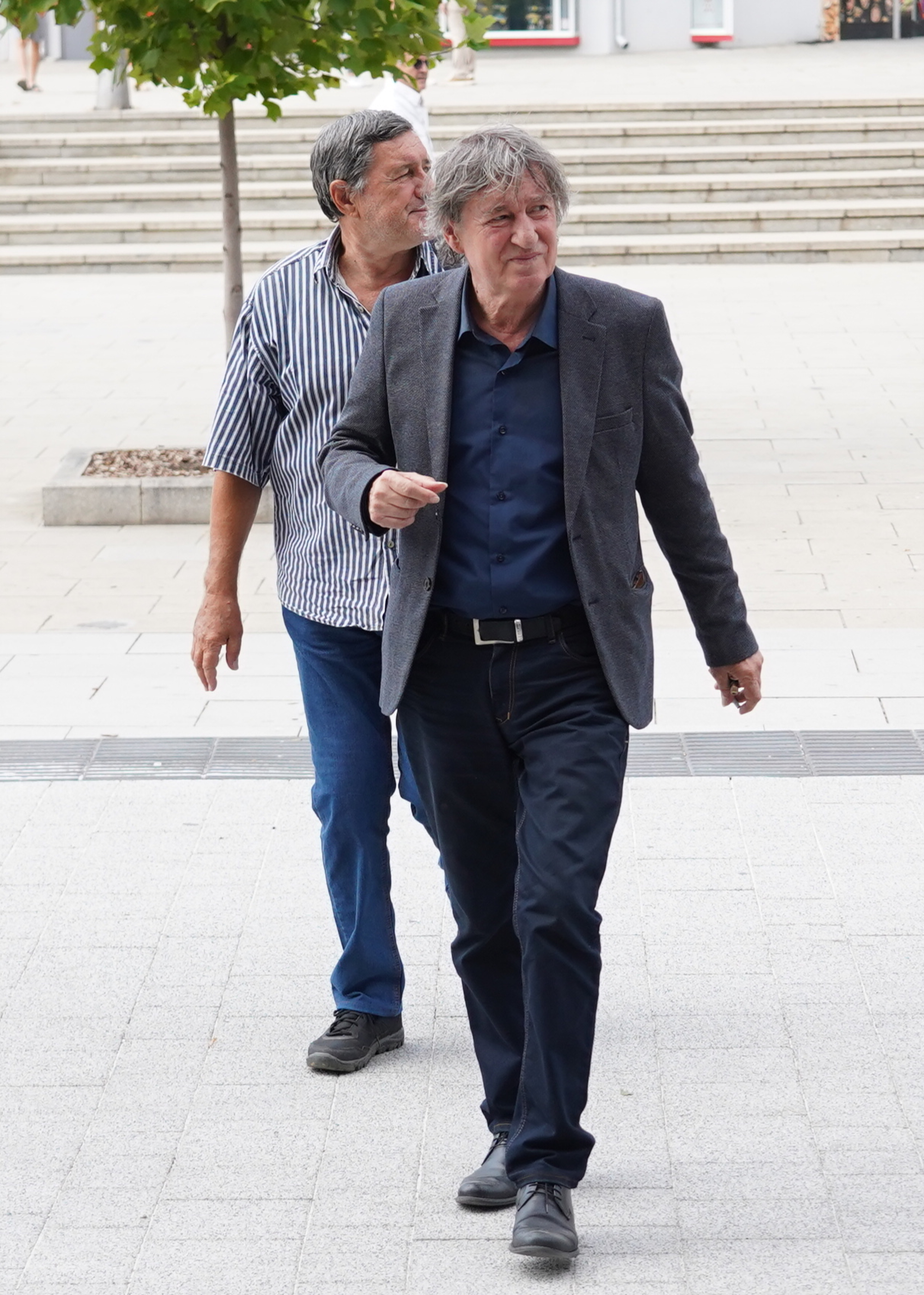 The commemoration on the occasion of the death of Borisav Bora Djordjevic - Bora Corba was held in the Cultural Center in Cacak. Komemoracija povodom smrti Borisava Bore Djordjevica - Bore Corbe odrzana je u Kulturnom centru u Cacku.