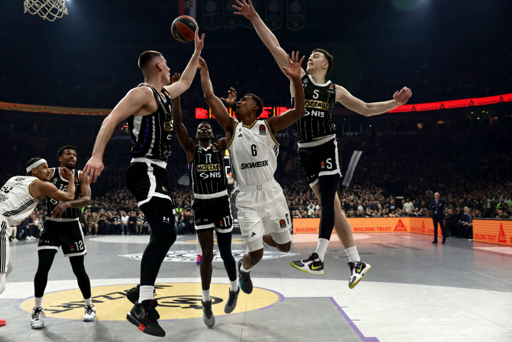 1734467264-partizan-asvel-13052-1024x683.jpg