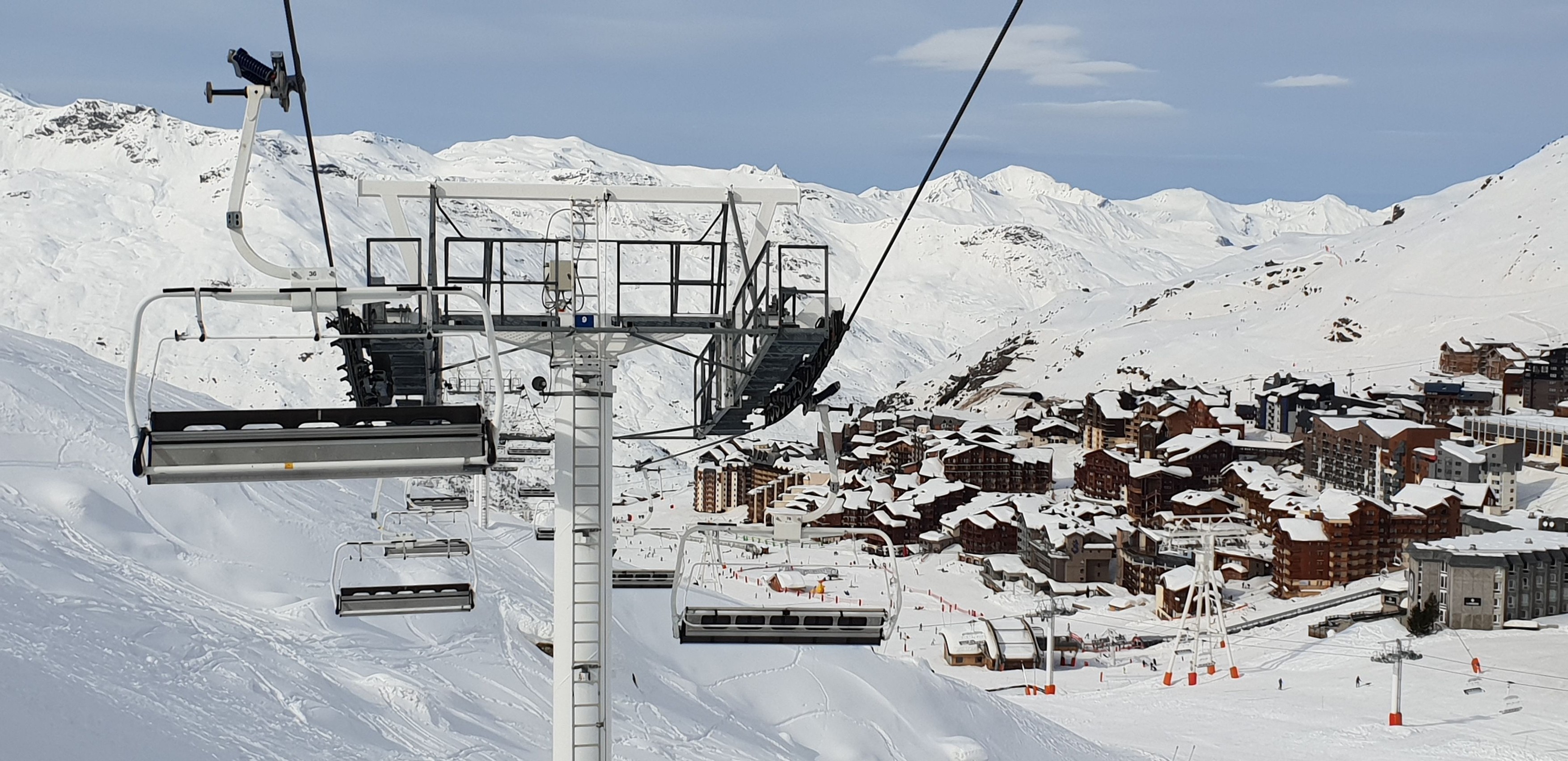 Illustration station de ski