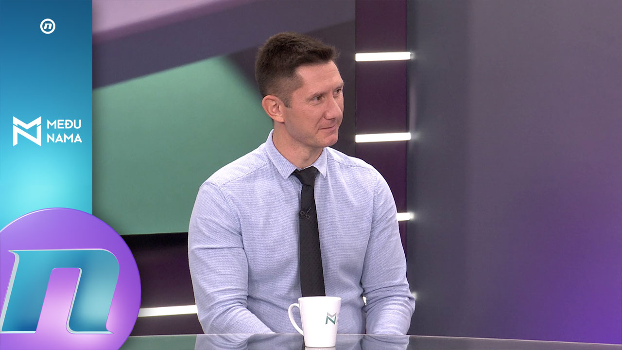 Među nama 04.10.2024.
TEMA: retrosPETAKtiva: Papua Nova Srbija - Aleksandar Dikić