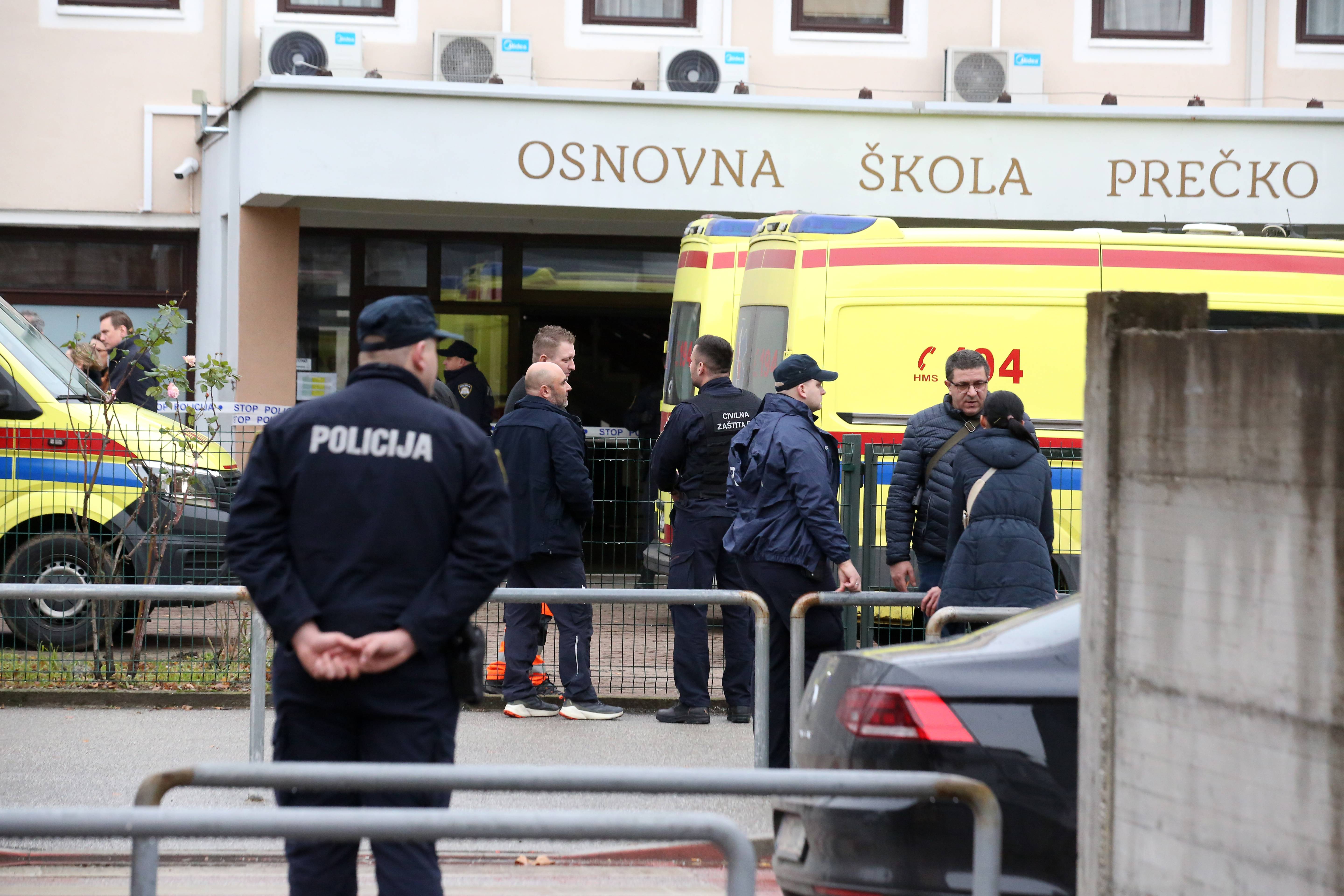 U OSNOVNOJ SKOLI U ZAGREBU UBIJENO DETE, SEDMORO POVREDJENO