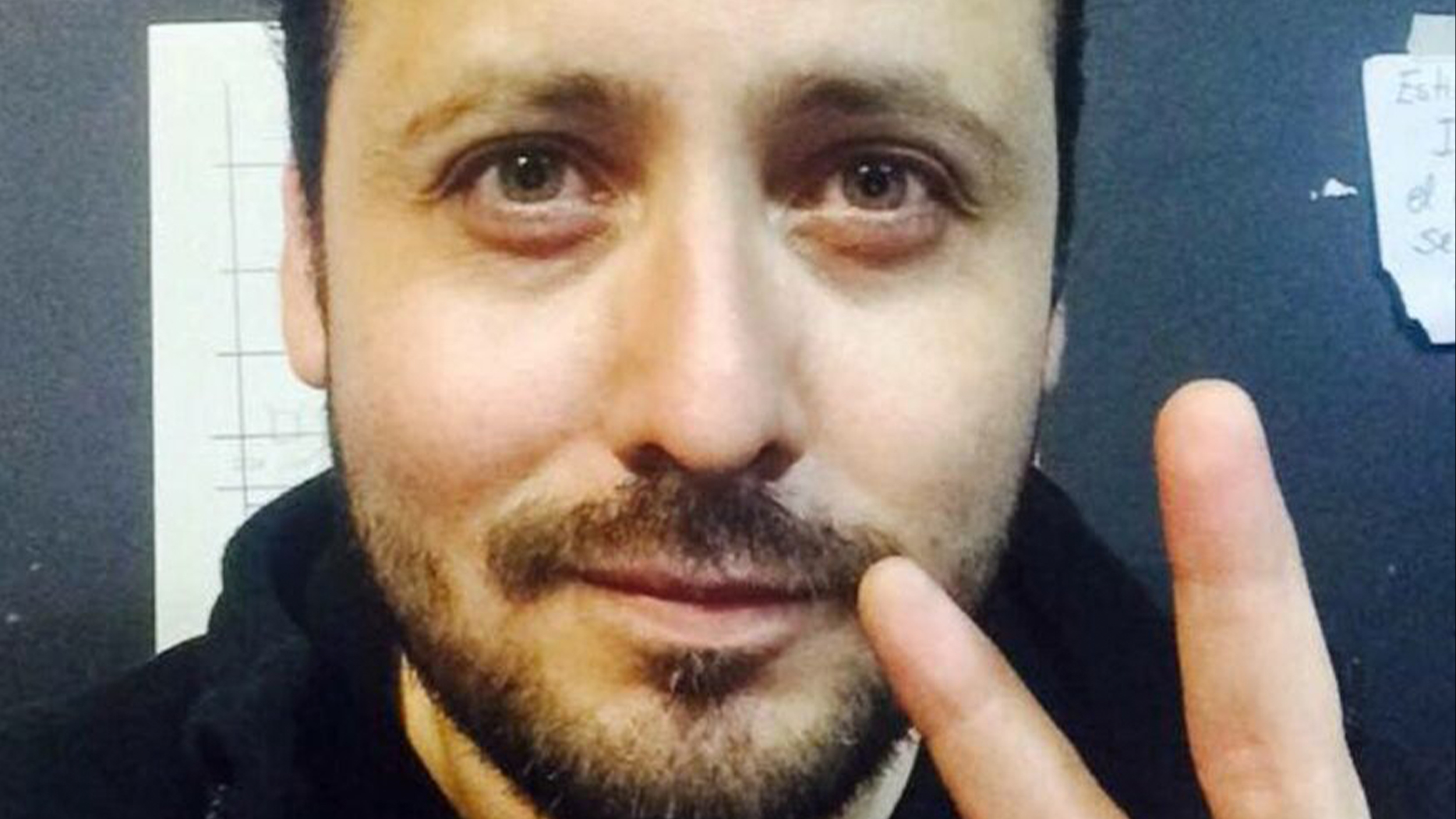 Čileanski glumac pronađen mrtav nakon sastanka sa dve žene sa Tindera