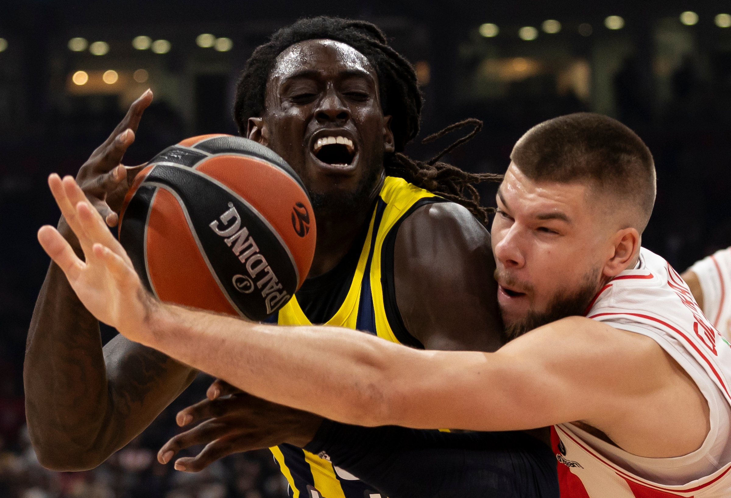 Crvena Zvezda v Fenerbahce Istanbul -  2023/2024 Turkish Airlines EuroLeague