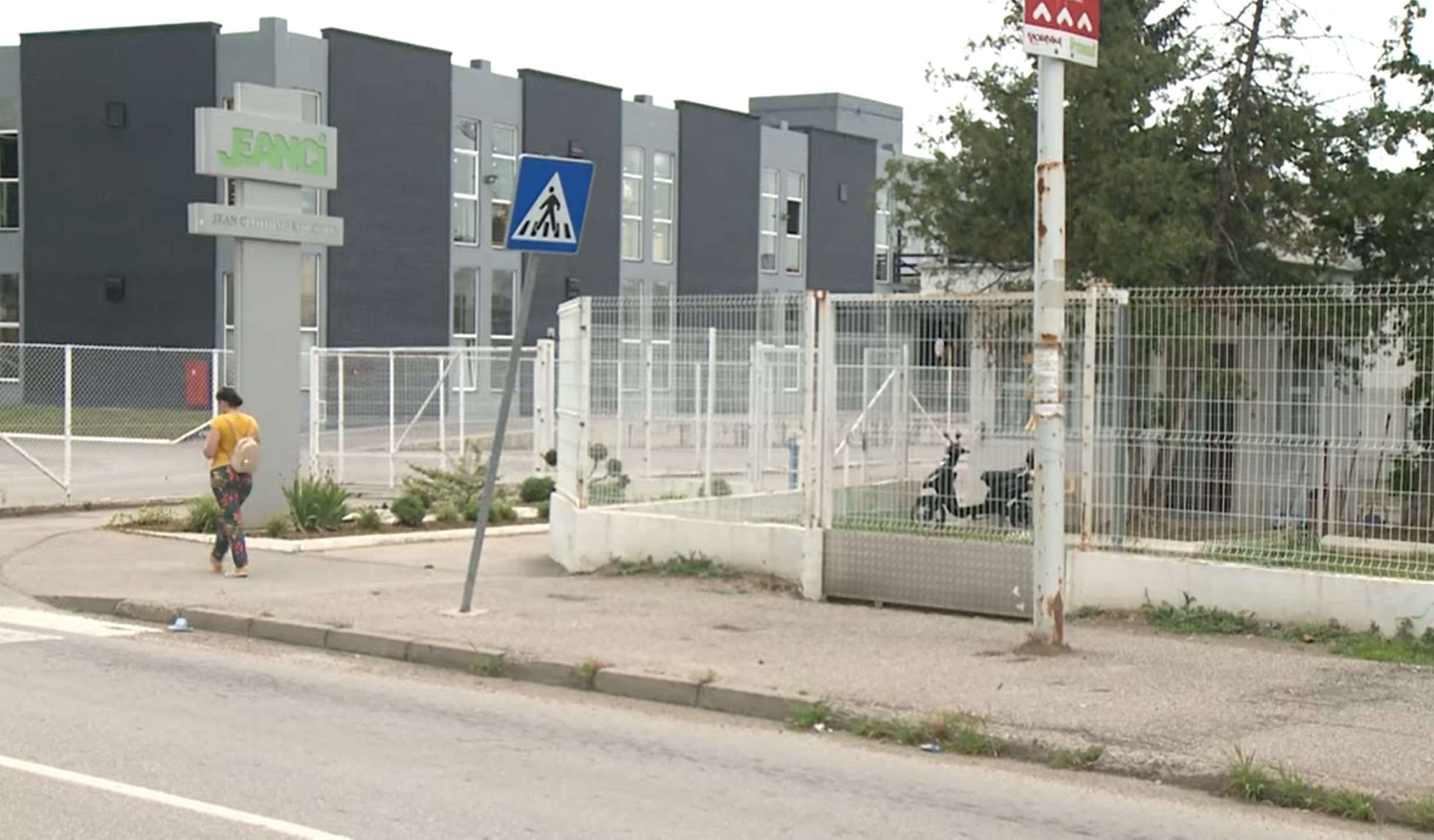 Protest radnika kompanije "Džinsi" koji su ostali bez posla!