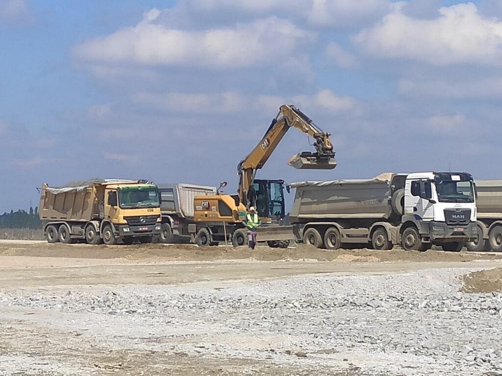 Surčin, EXPO 2027, gradilište, pobijanje šipova za hale