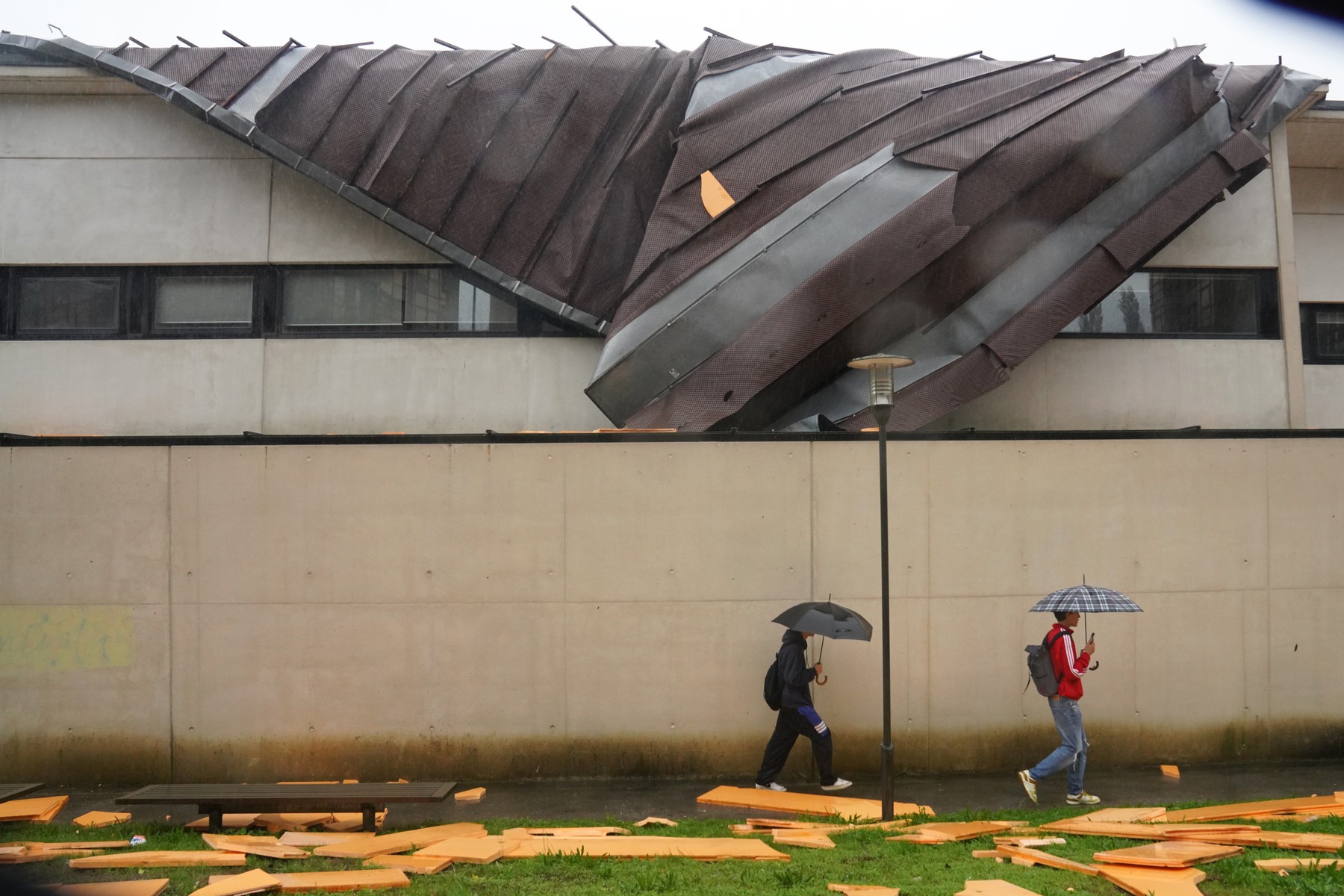 Storm Kirk causes traffic and flooding problems in Galicia