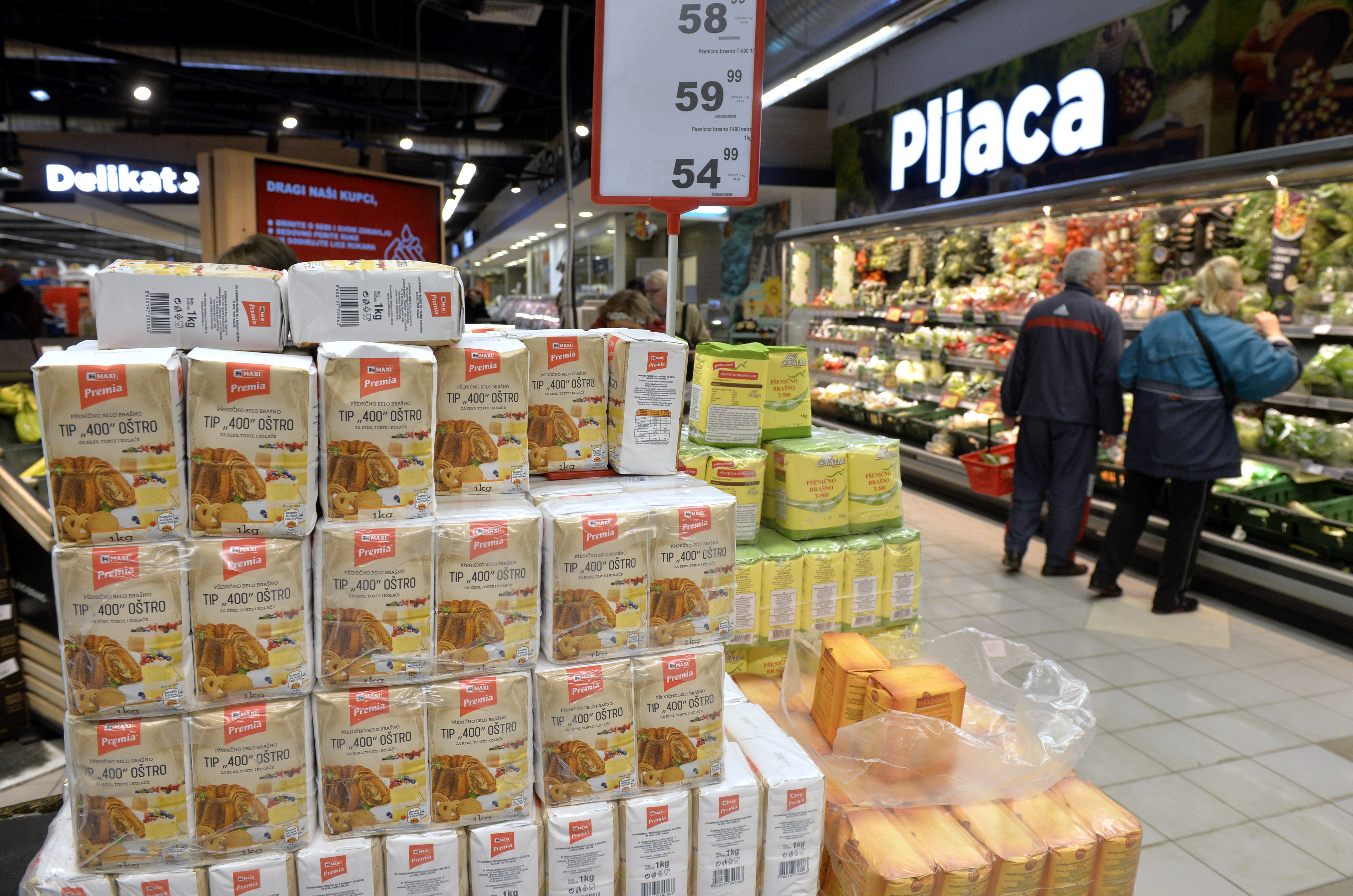 STARIJI SUGRADJANI U KUPOVINI penzioneri