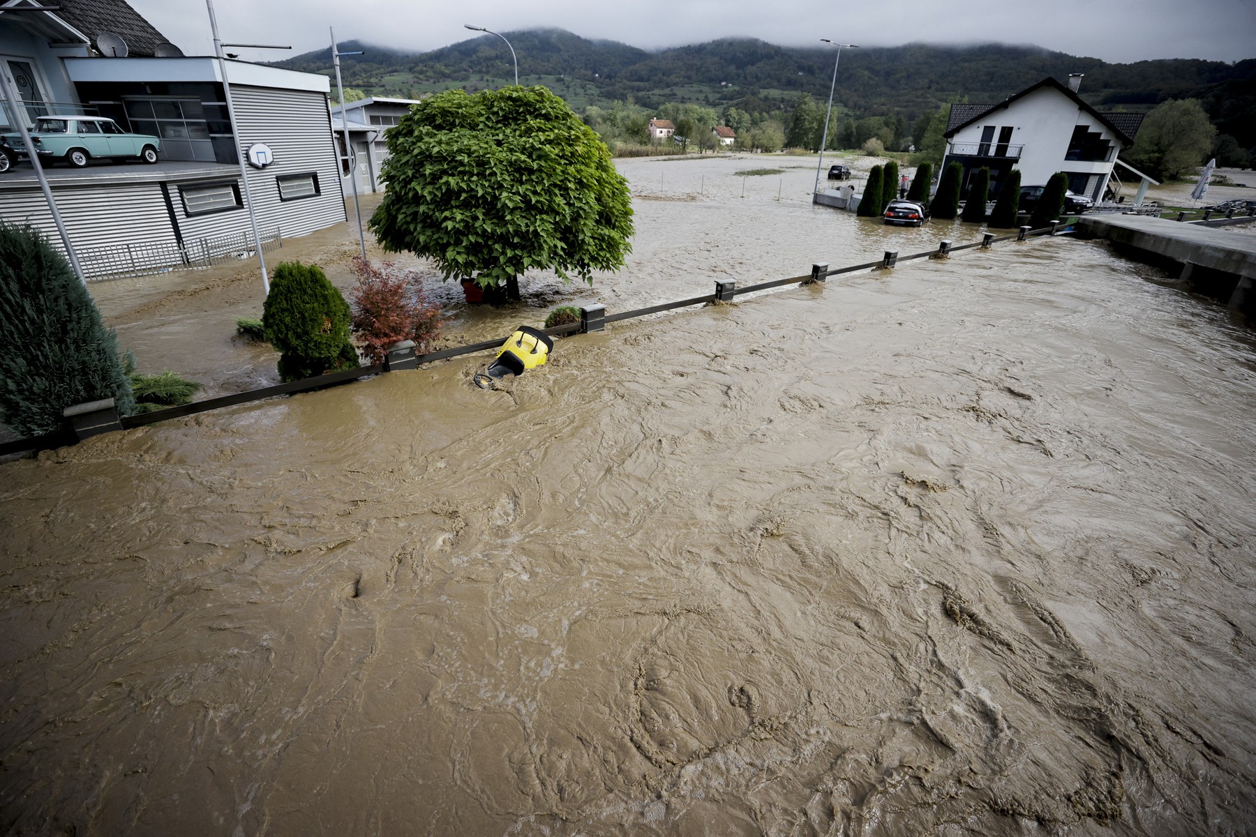 Heavy rainfall hit cities in Bosnia and Herzegovina