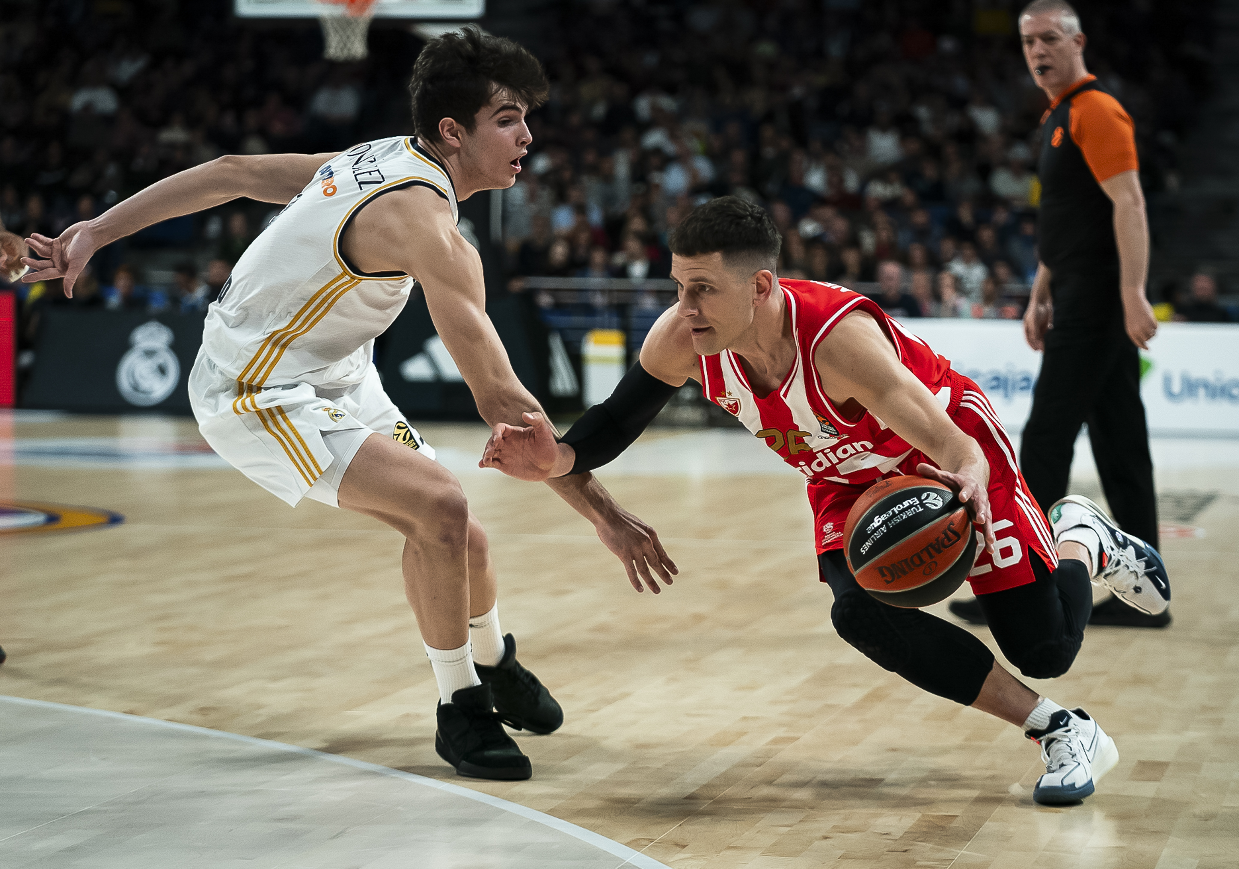 during the 2023/2024 Turkish Airlines EuroLeague match between Real Madrid and Crvena Zvezda at Wizink Center on March 29, 2024 in Madrid, Spain. (Photo by Nikola Gligic/Starsport.rs ©)