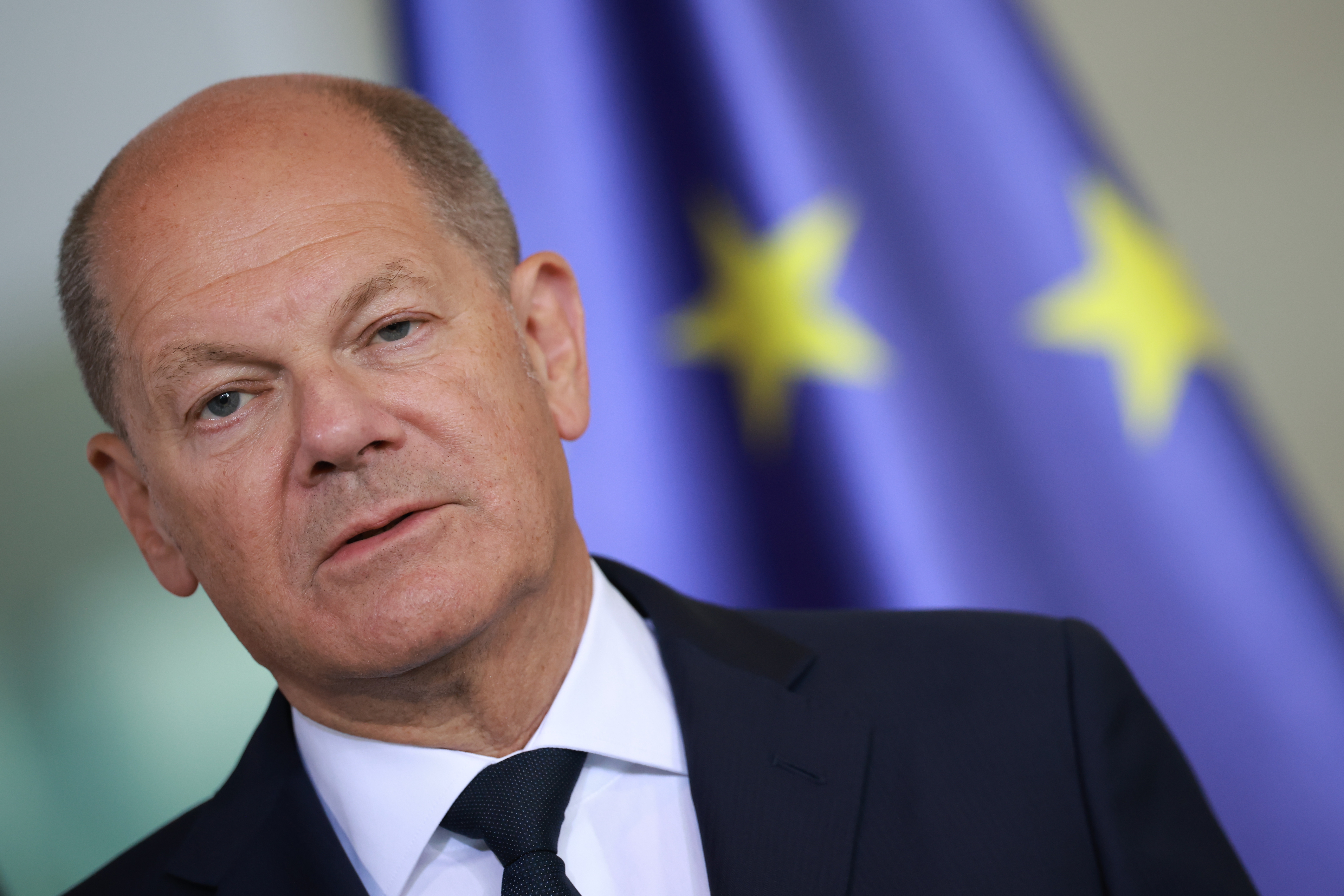 Japanese Prime Minister Kishida meets German Chancellor Scholz in Berlin