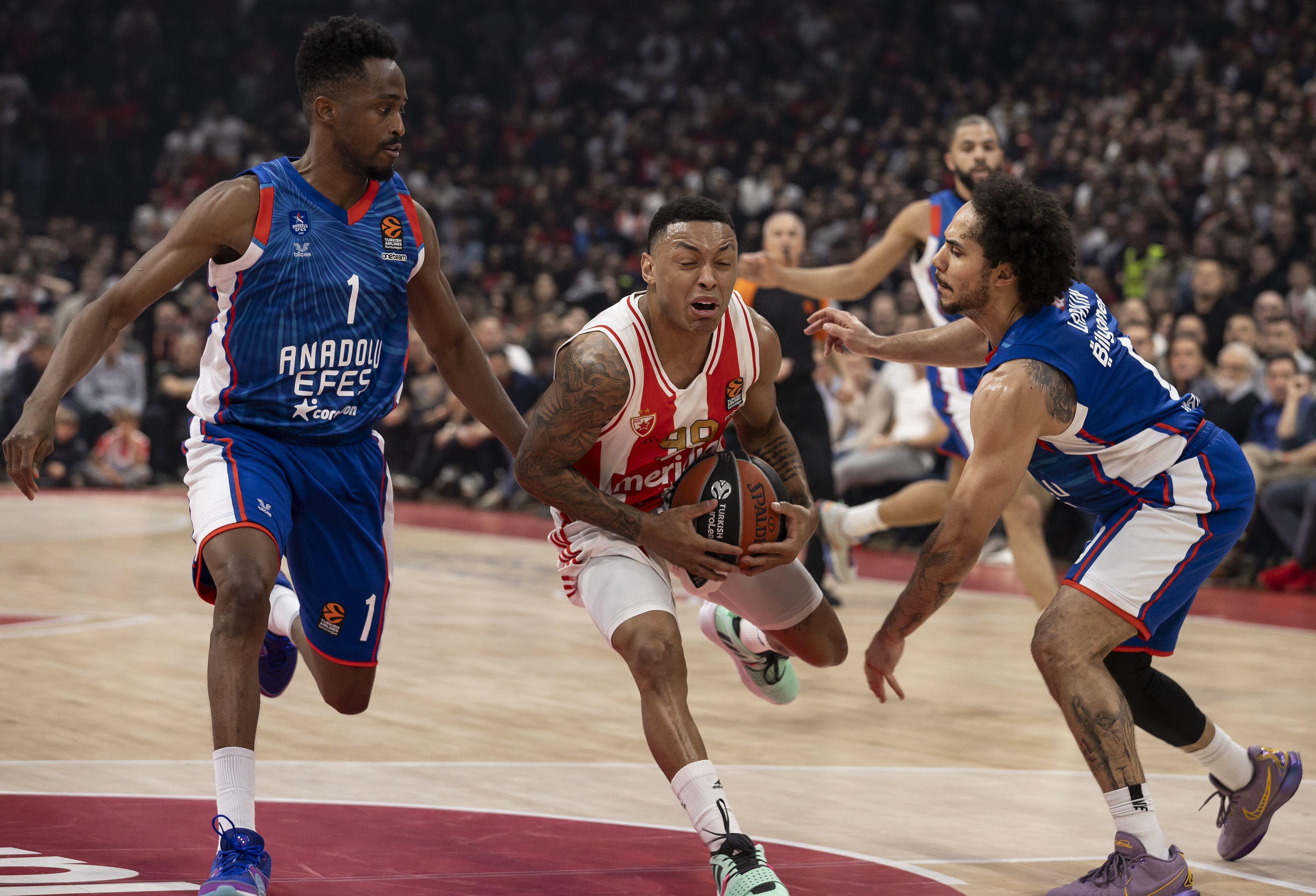 Crvena Zvezda and Anadolu Efes - 2023/2024 Turkish Airlines EuroLeague